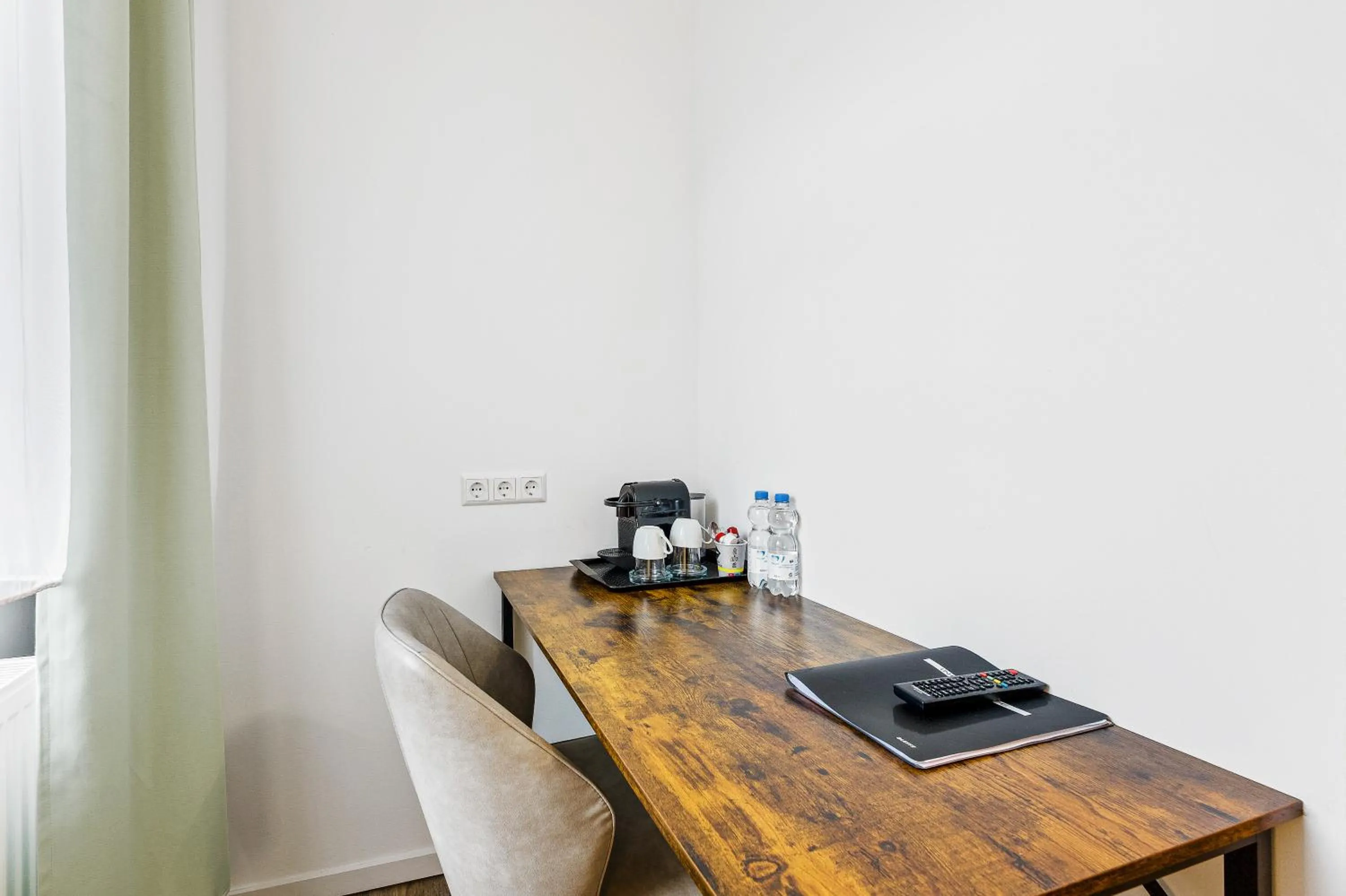 Coffee/tea facilities in Hotel Phoenix