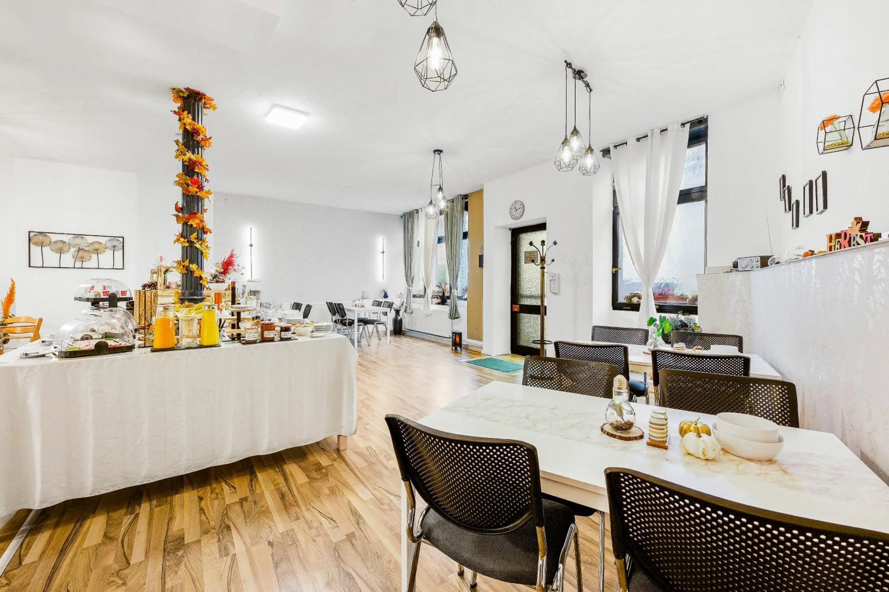 Breakfast in Hotel Phoenix