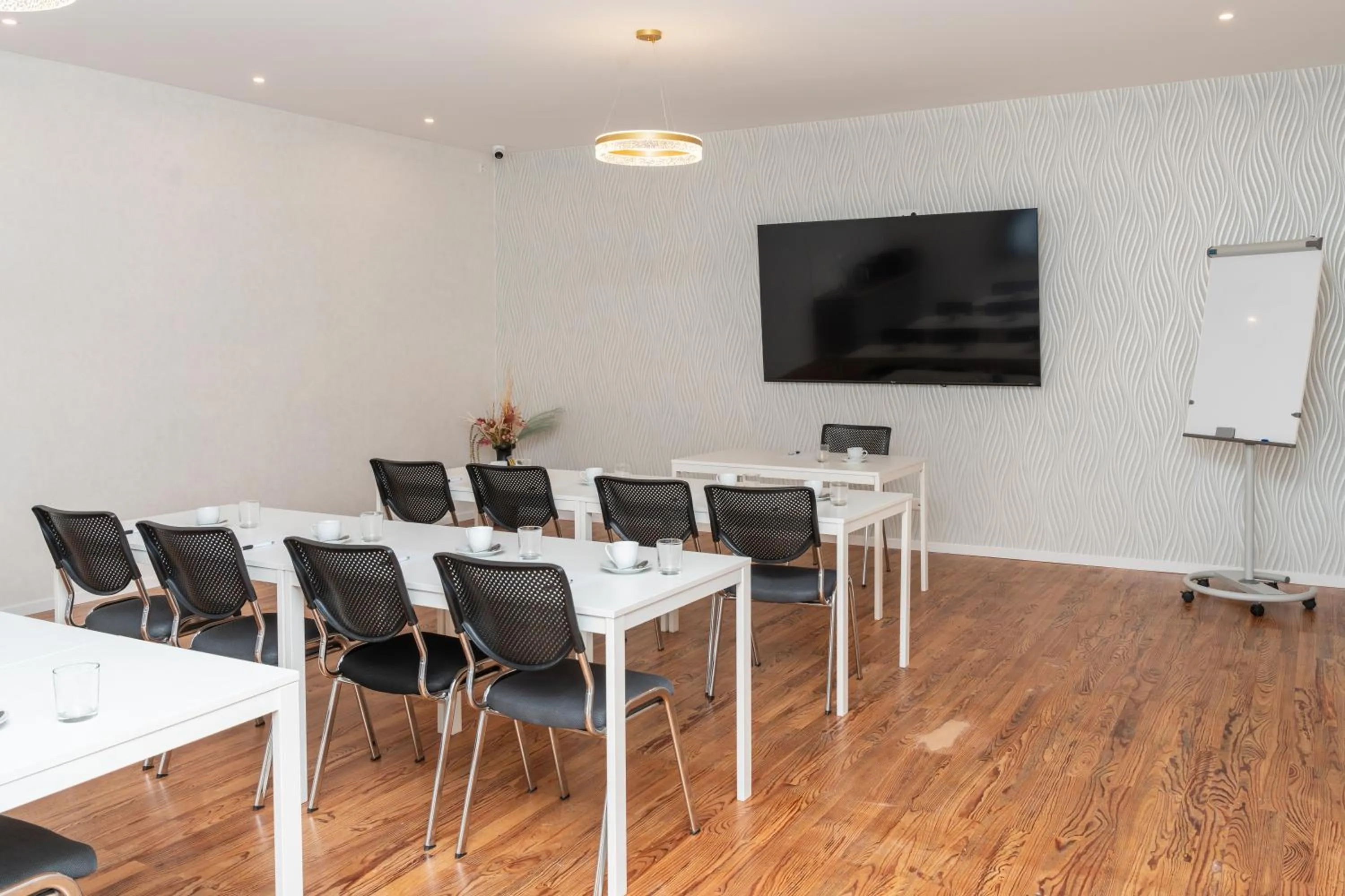 TV and multimedia in Hotel Phoenix