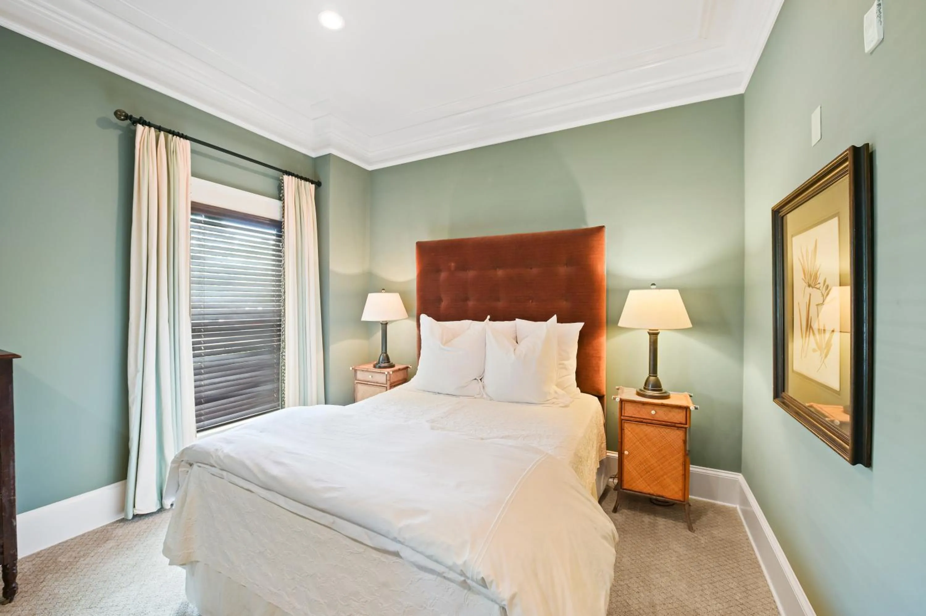 Bedroom in The James Madison Inn