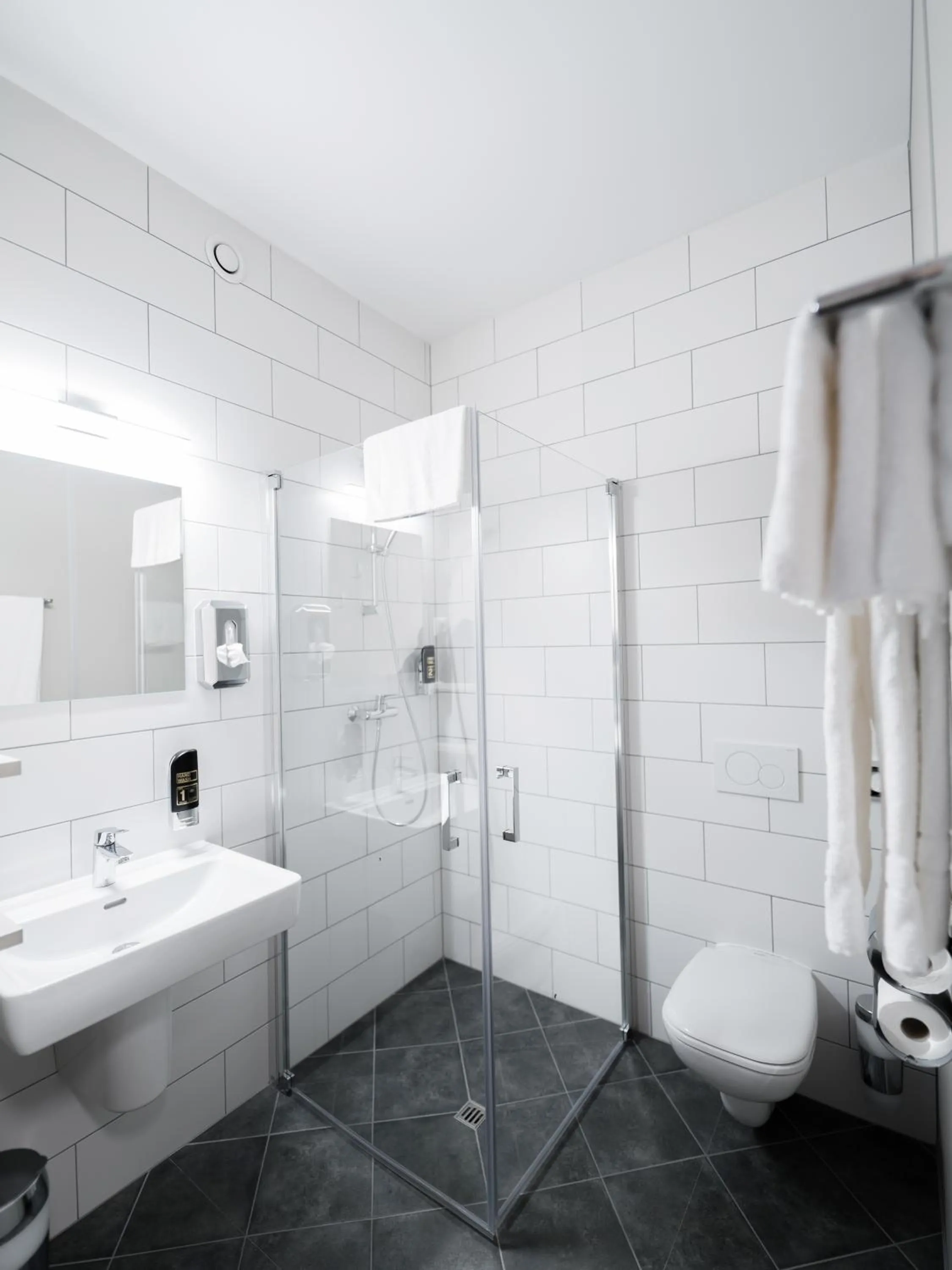 Bathroom in Lakeside77