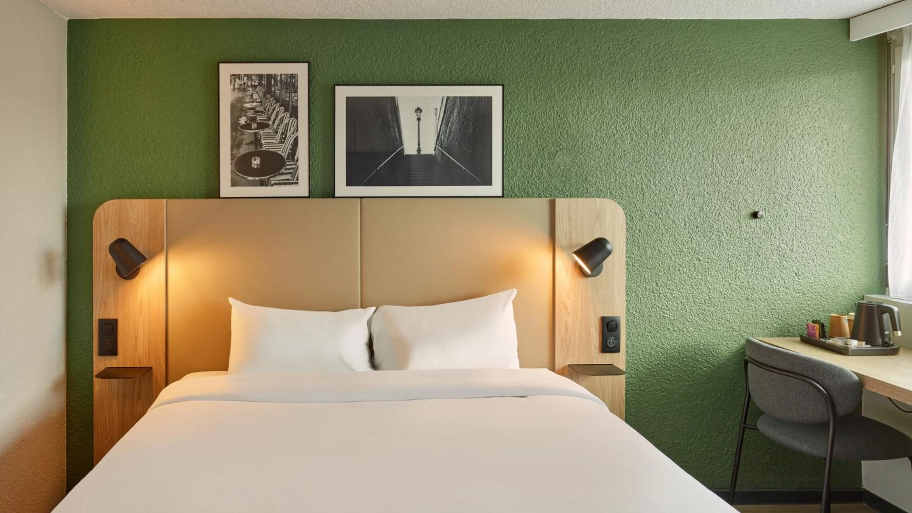 Bed in Campanile Lille Nord Wasquehal