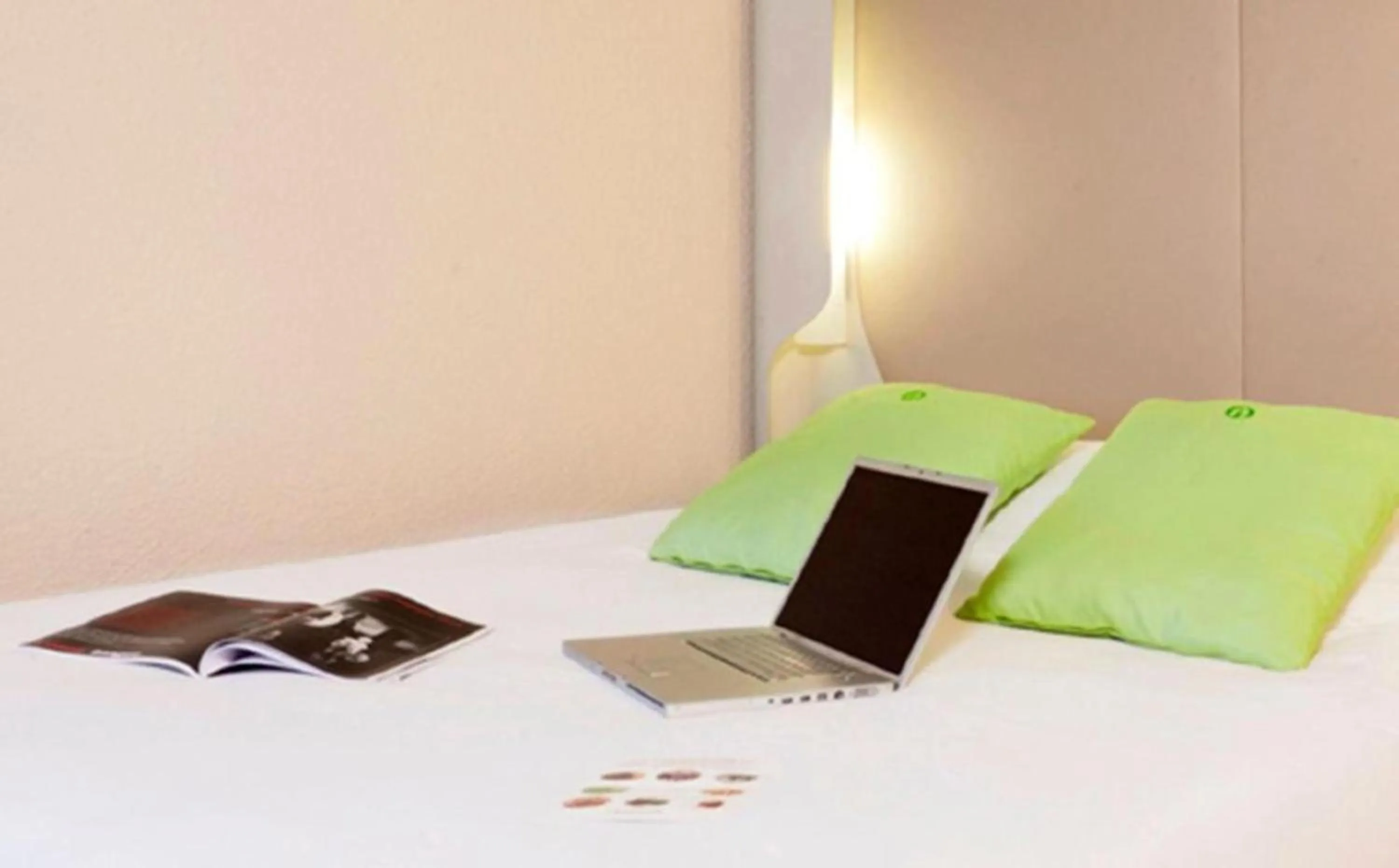 Bed in Campanile Lille Nord Wasquehal