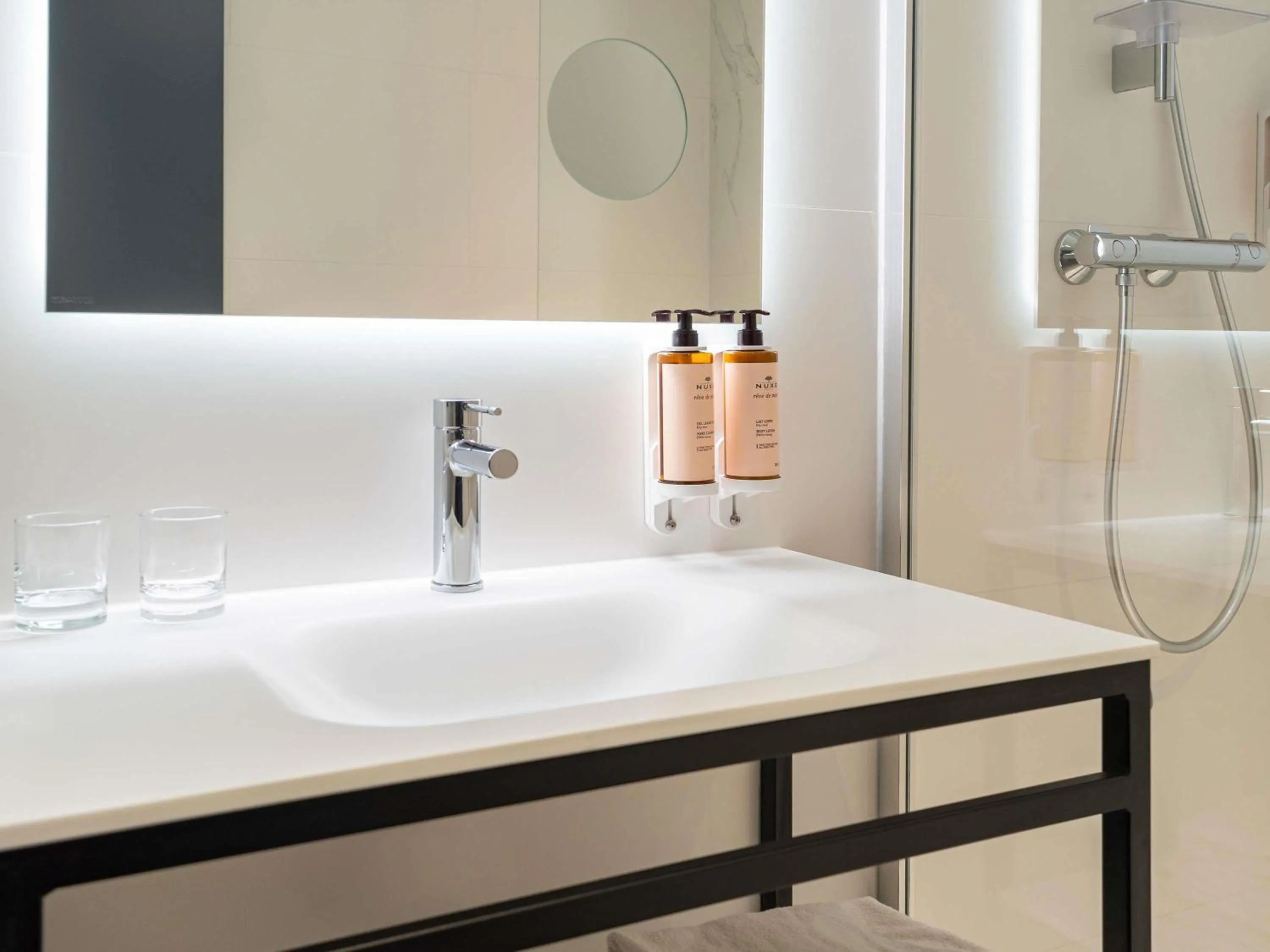 Bedroom in Mercure Montpellier Centre Antigone