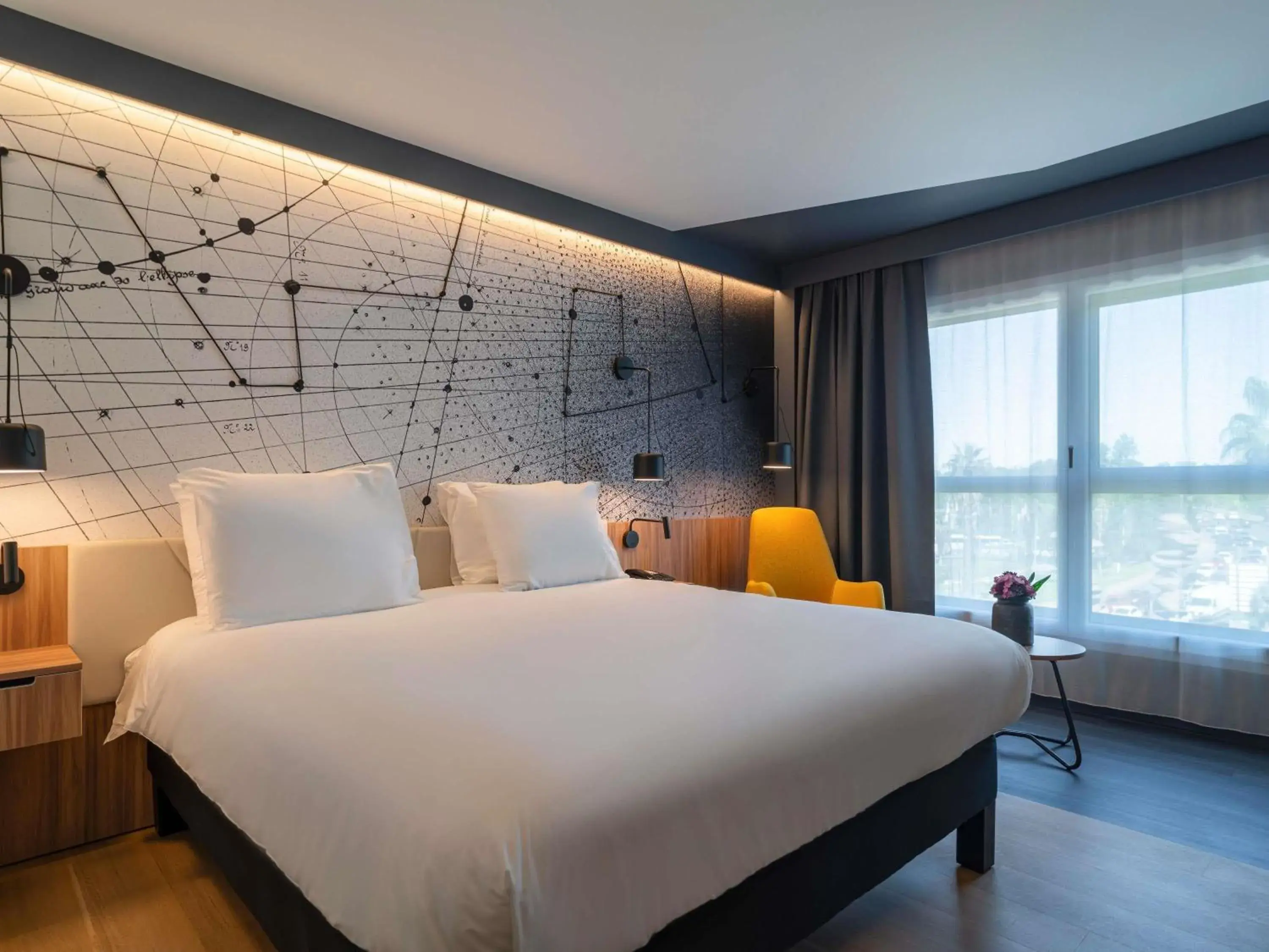 Standard Non Smoking Room with 1 double bed in Mercure Montpellier Centre Antigone Standard Non Smoking Room with 1 double bed in Mercure Montpellier Centre Antigone