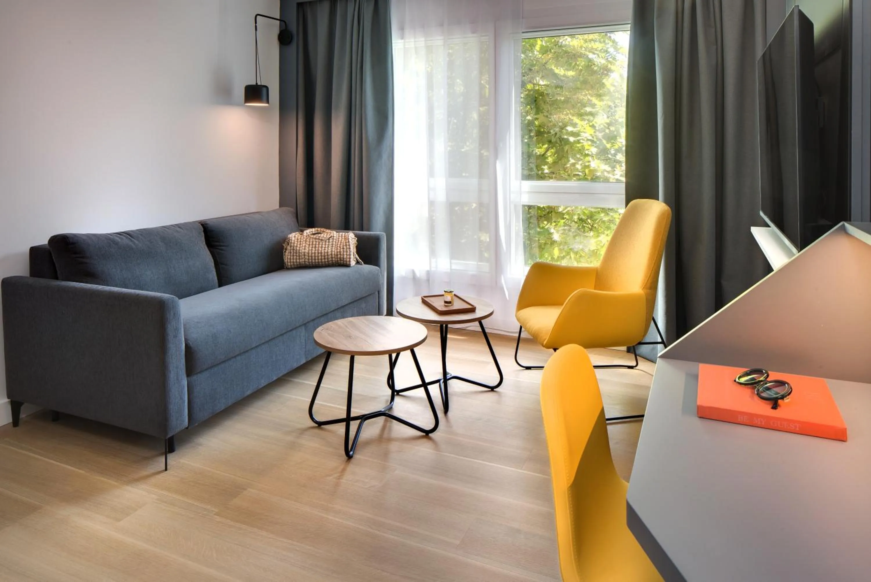 Living room in Mercure Montpellier Centre Antigone