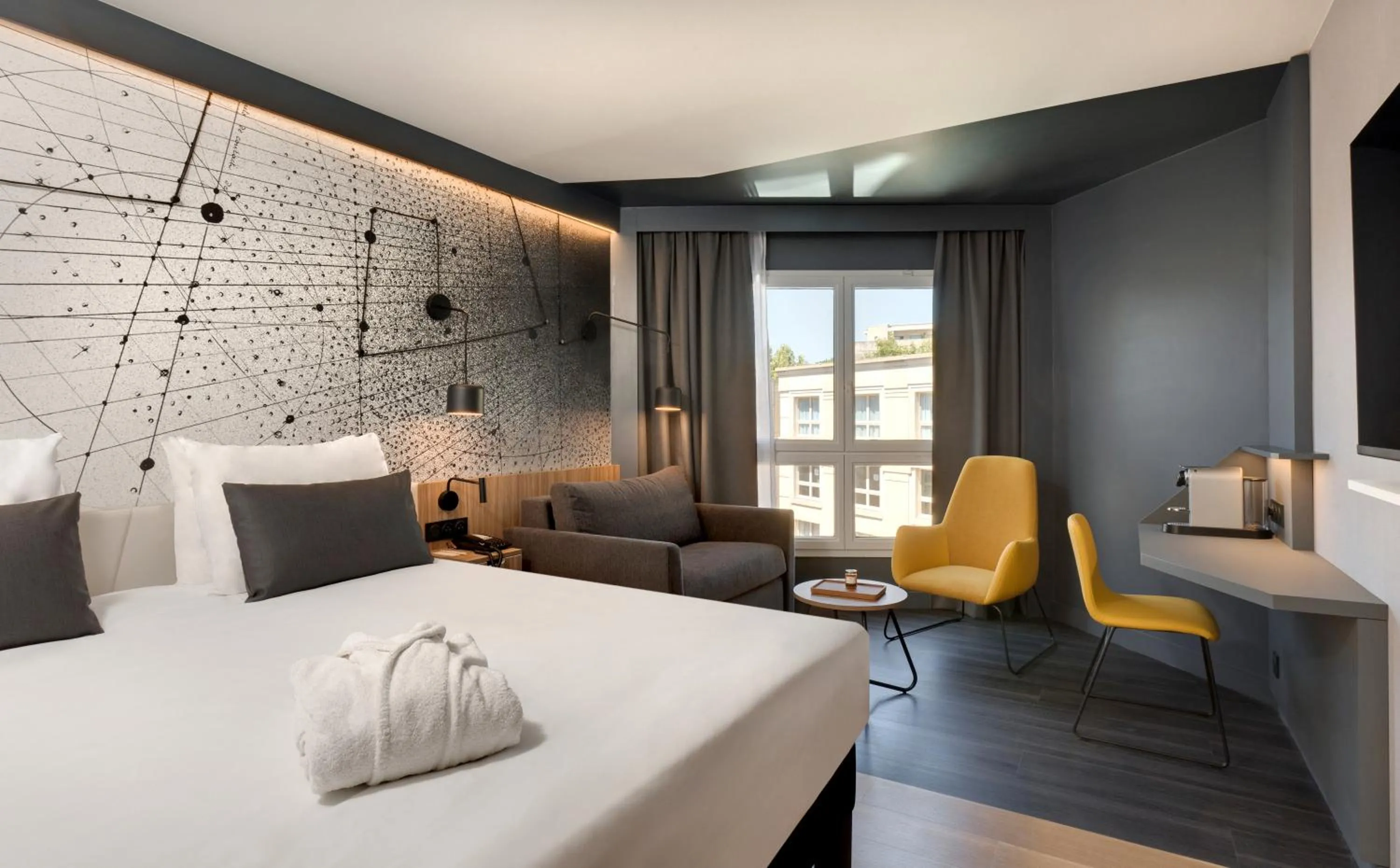 Bed in Mercure Montpellier Centre Antigone