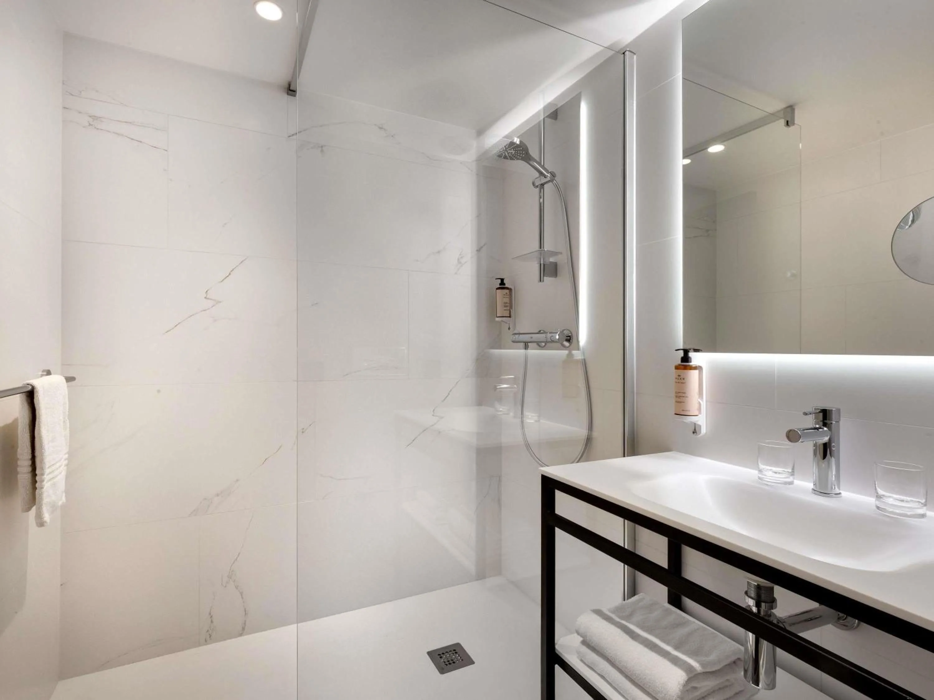 Bedroom in Mercure Montpellier Centre Antigone