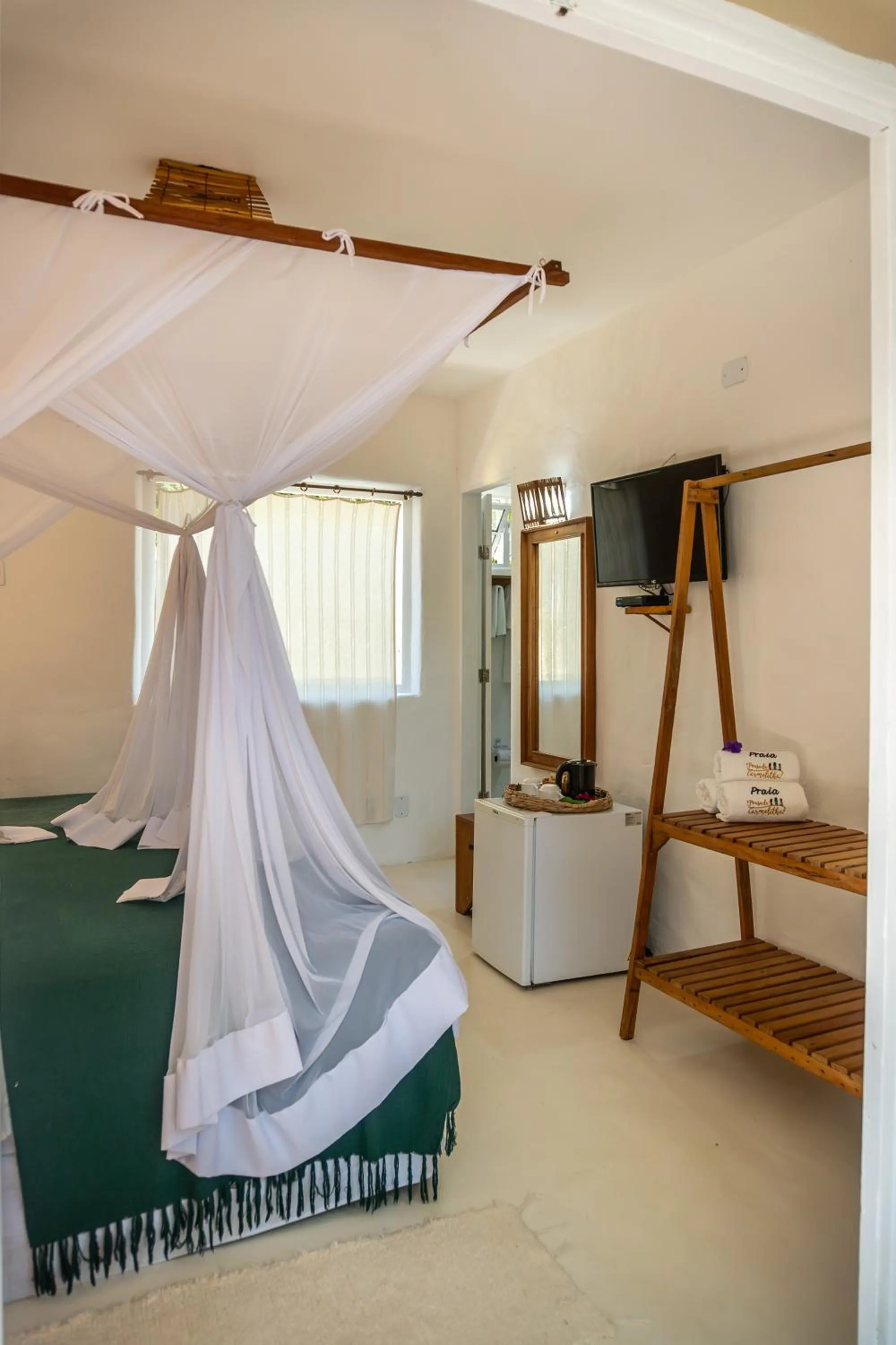 Property building, Bed in POUSADA CARMELITHA