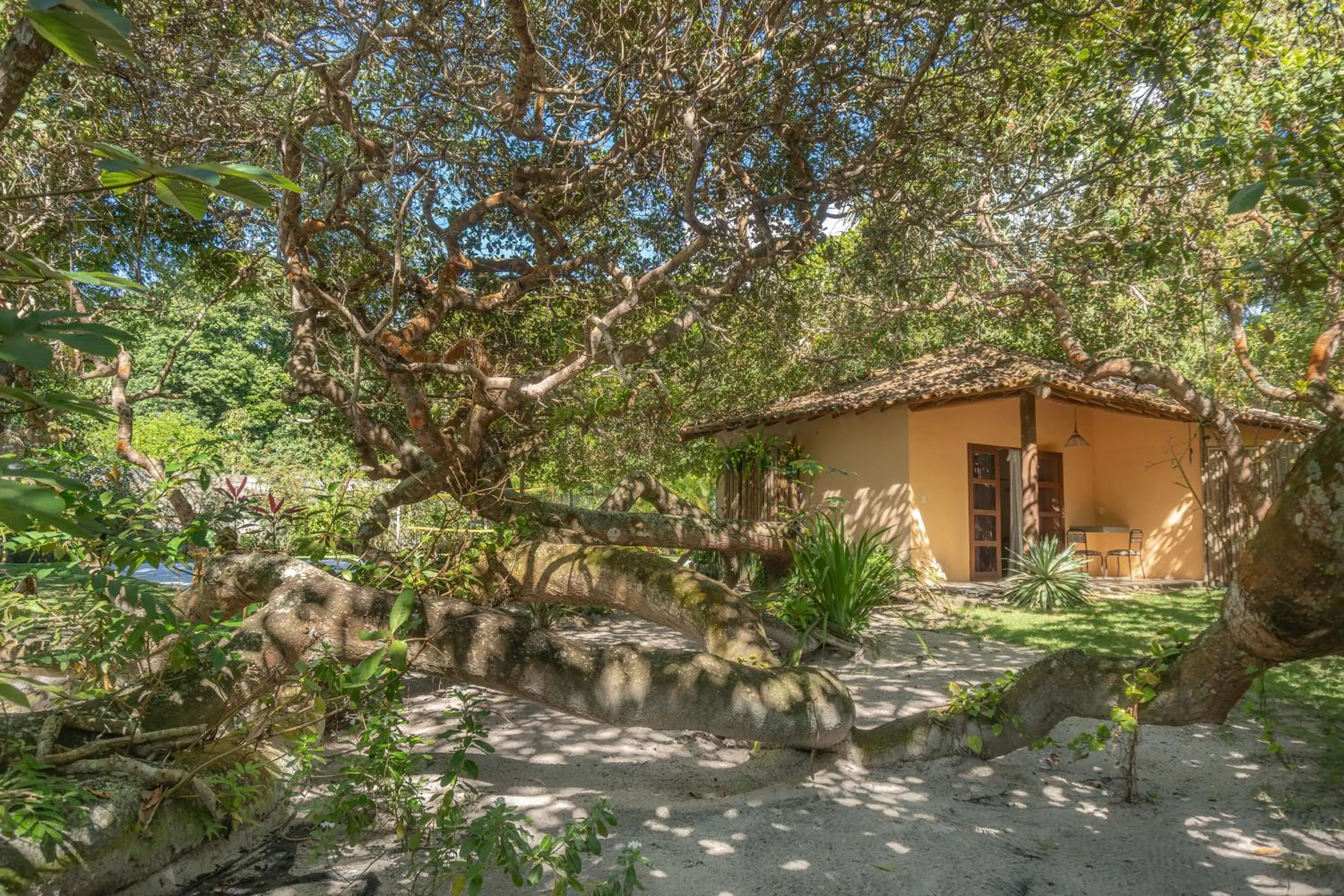 Property building in POUSADA CARMELITHA