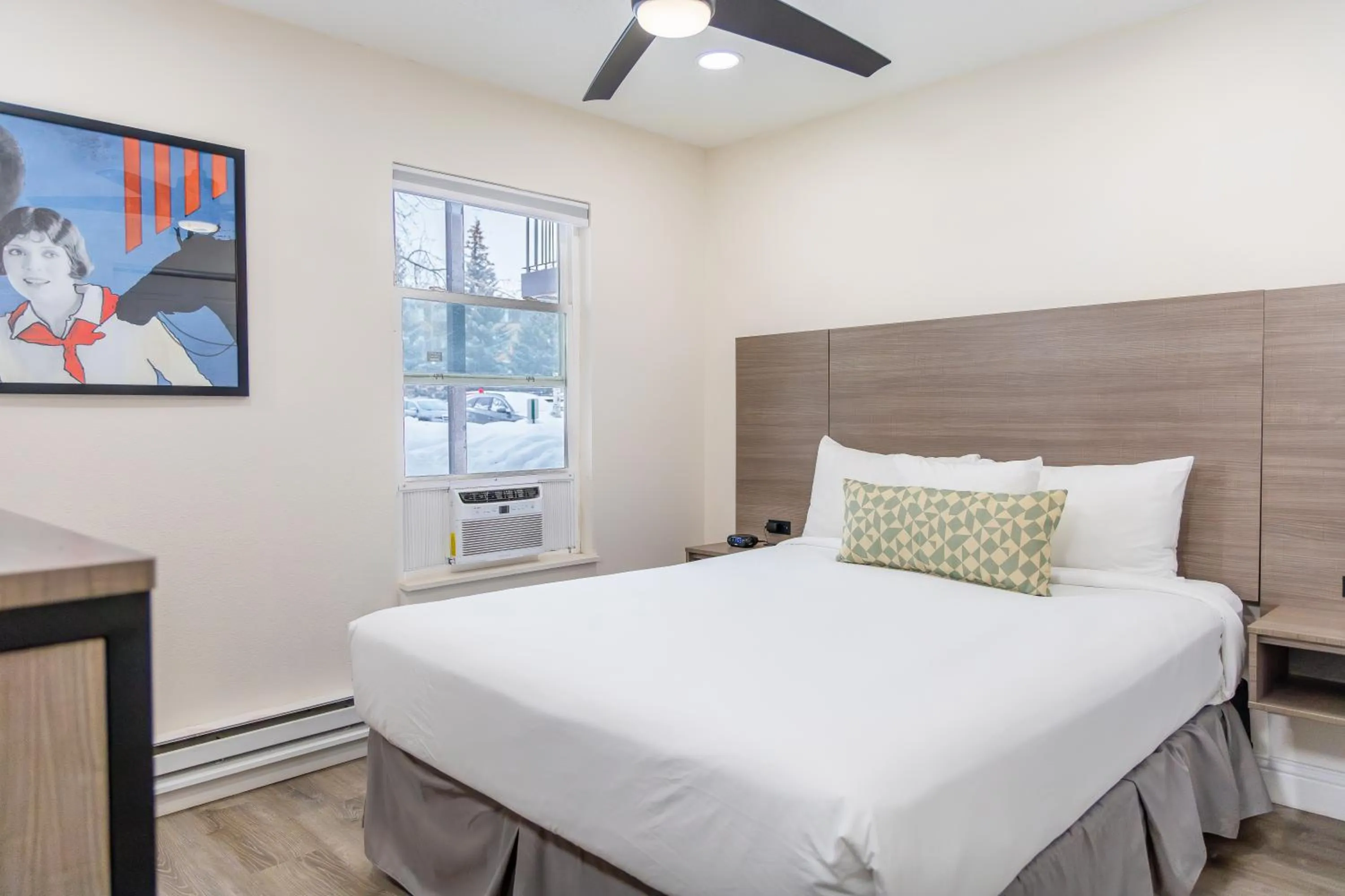 Bedroom, Bed in The Fold Hotels Steamboat Springs