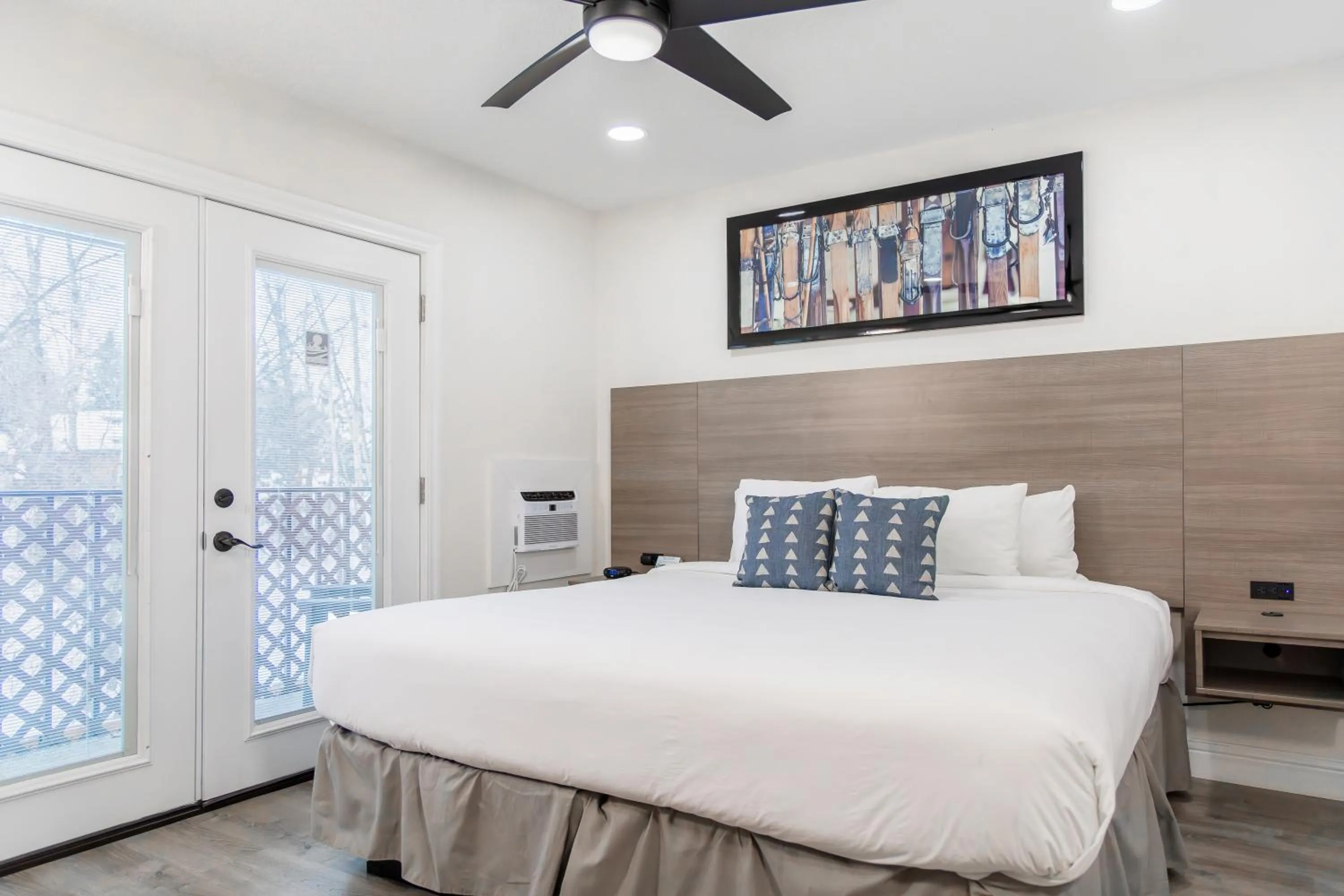 Bedroom, Bed in The Fold Hotels Steamboat Springs