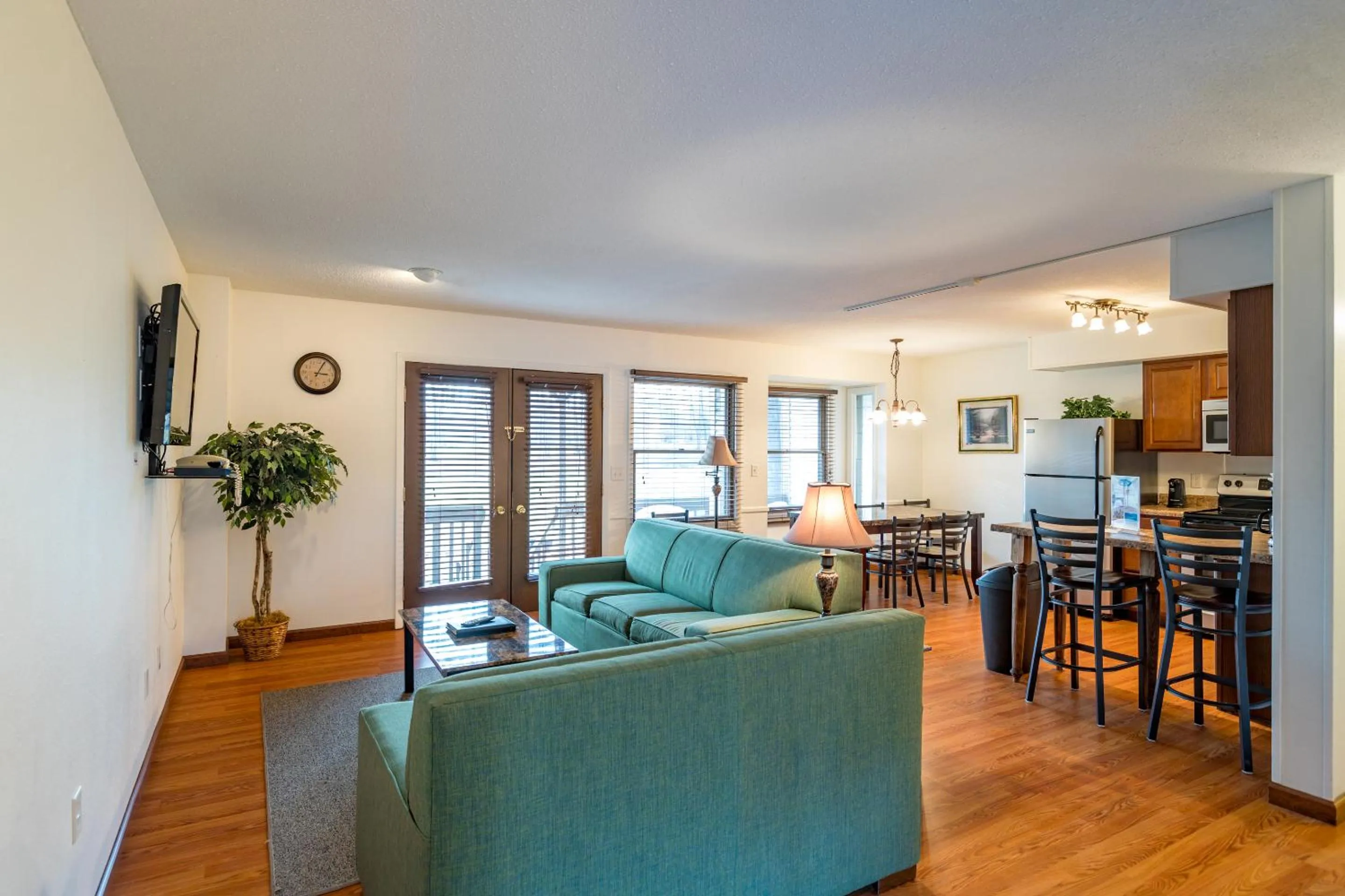 Living room in Crown Resorts at Silverwoods