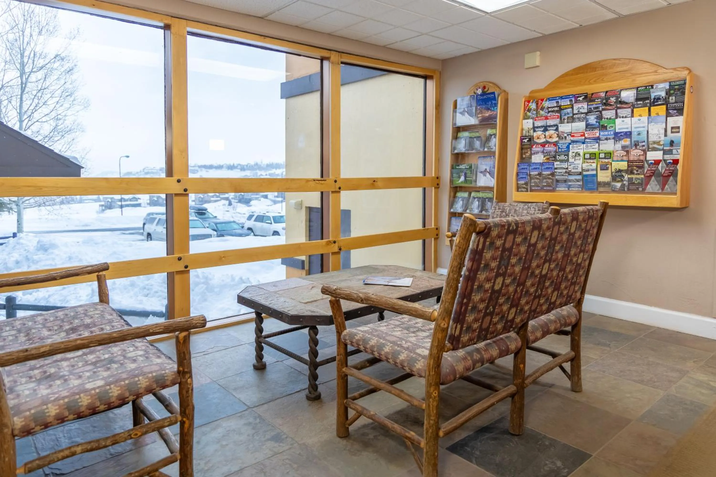 Seating area in Legacy Vacation Resorts Steamboat Springs Hilltop