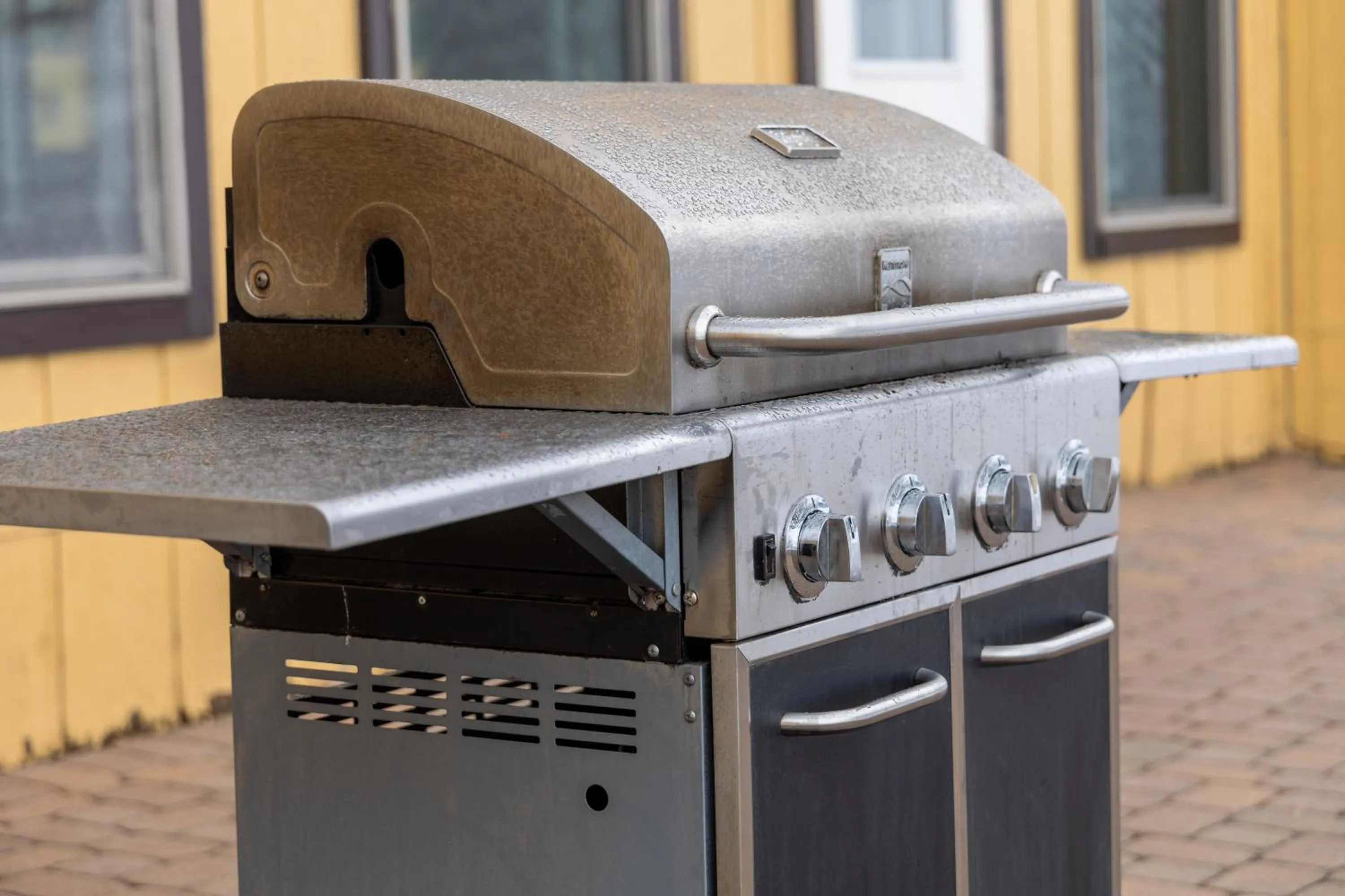 BBQ facilities in Legacy Vacation Resorts Steamboat Springs Hilltop