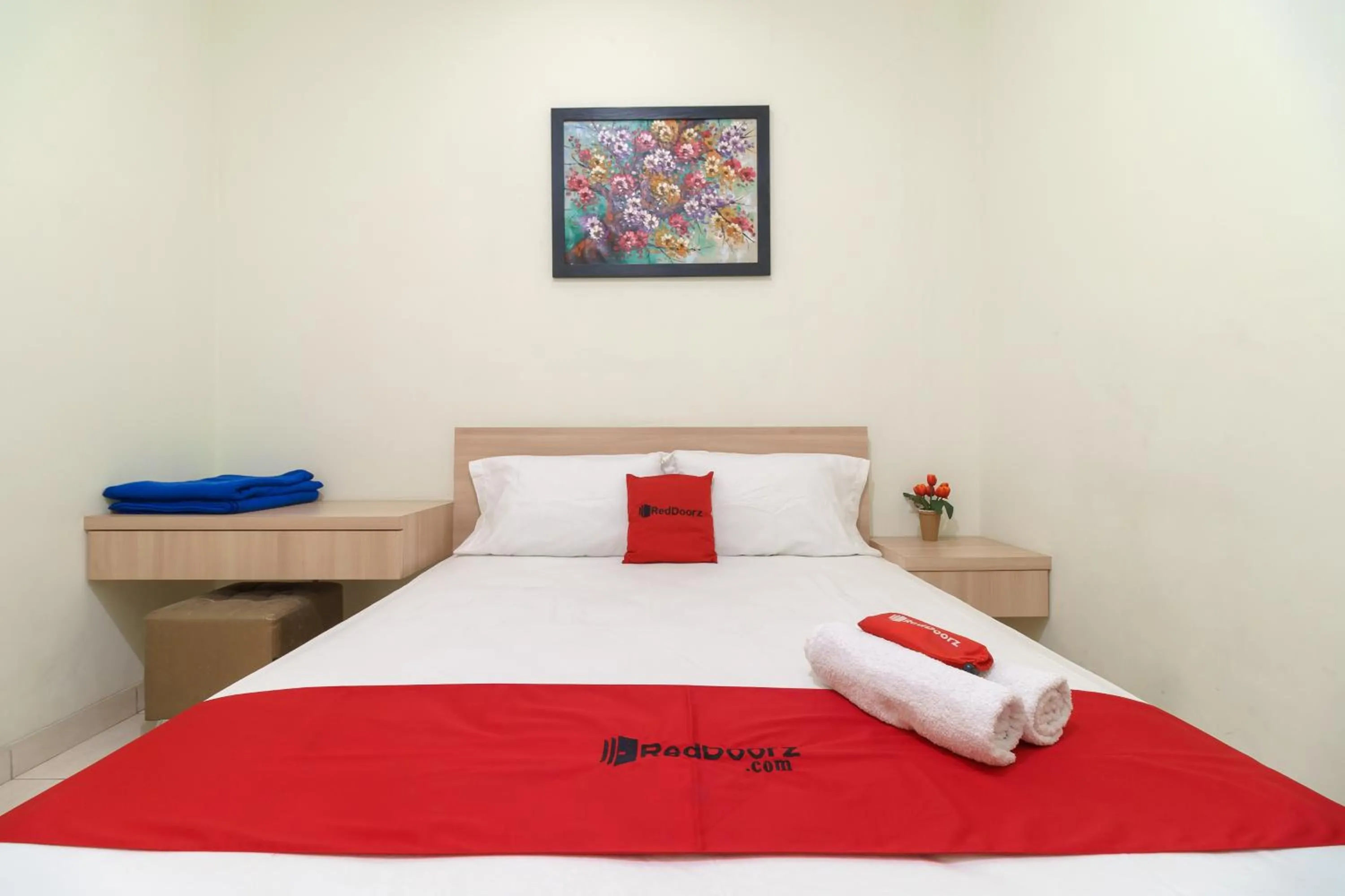 Bed in RedDoorz Syariah @ Cinere Depok