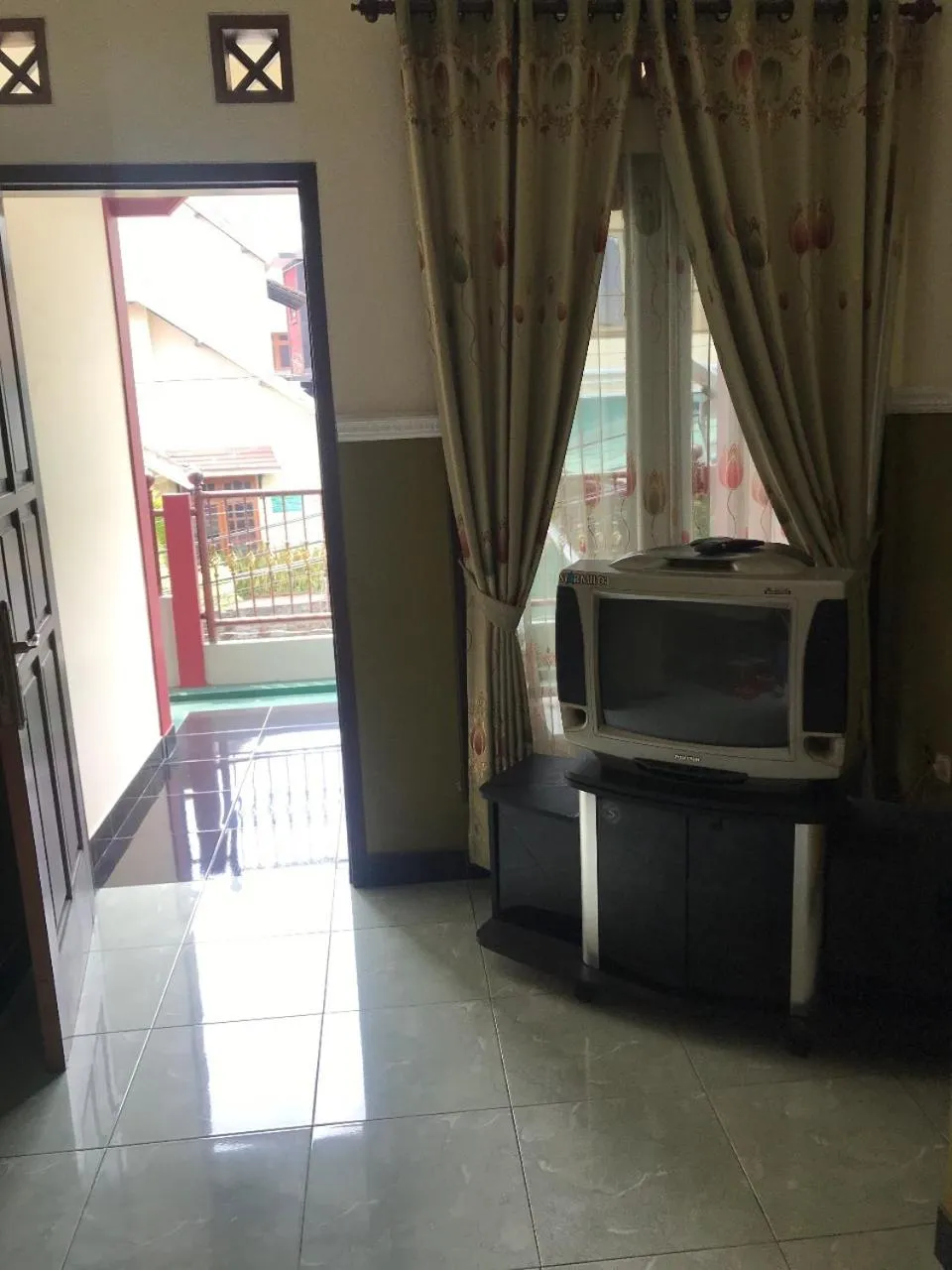 TV and multimedia in Villa Cahaya 9
