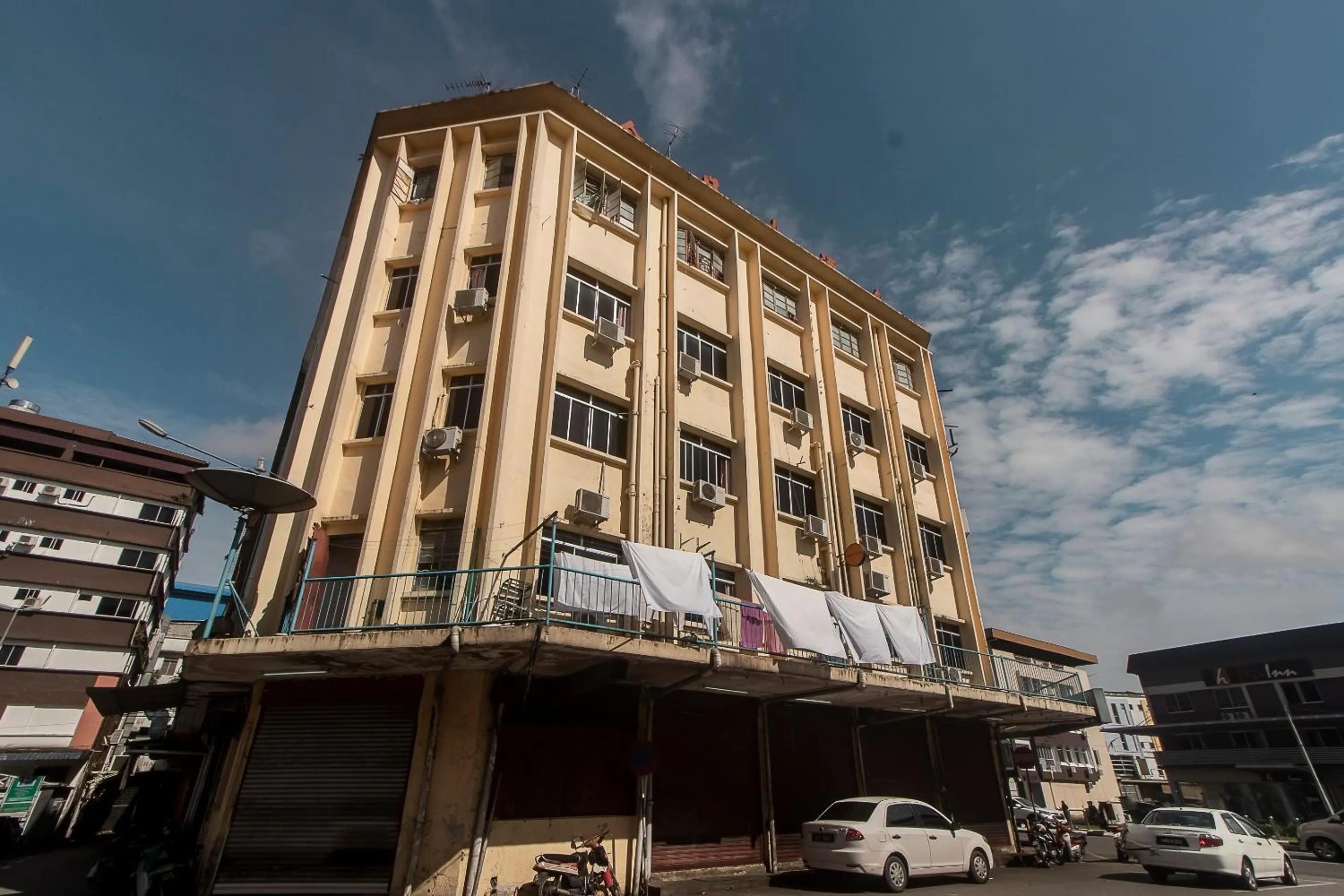 Facade/entrance in OYO 89706 To-day Hotel