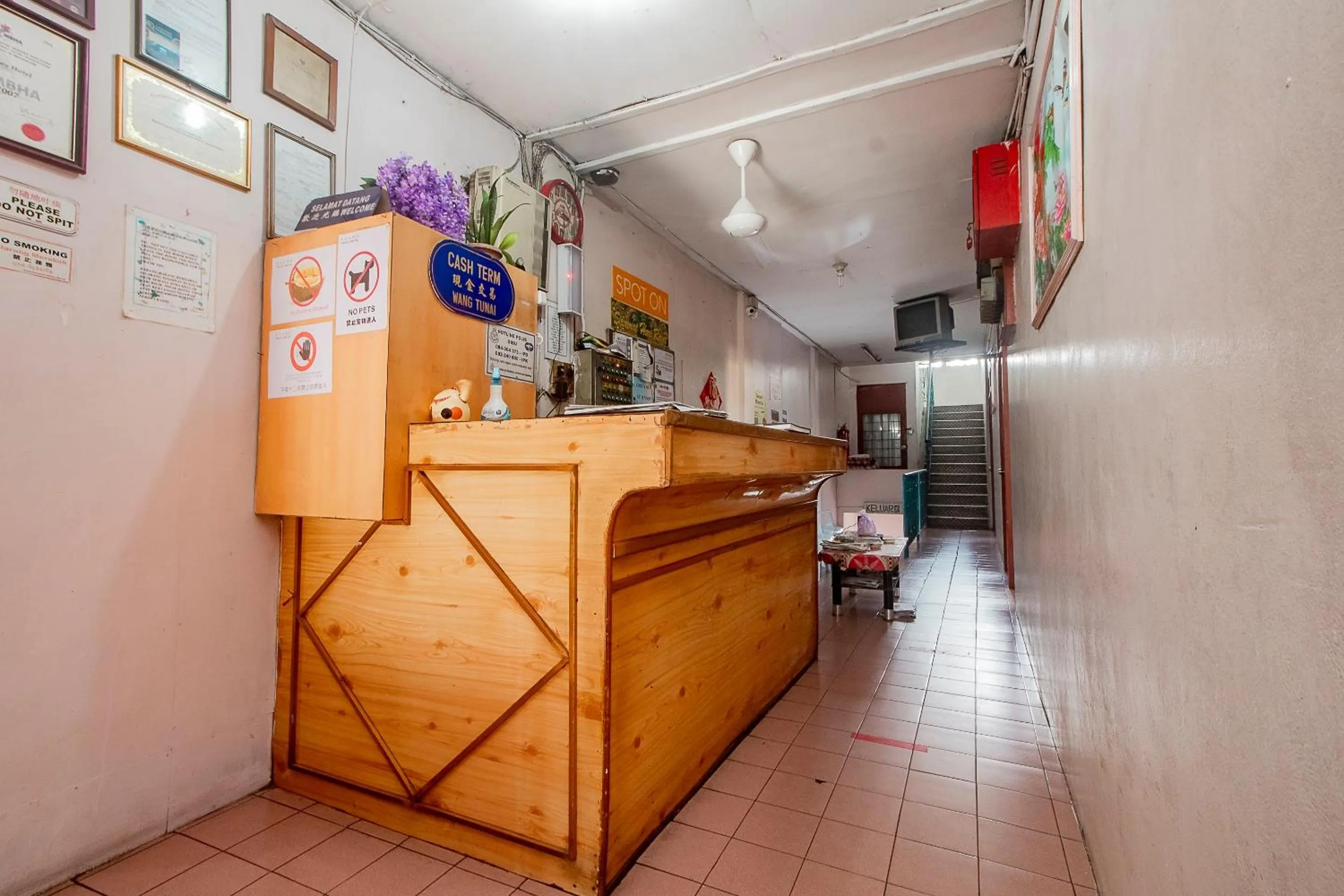 Lobby or reception in OYO 89706 To-day Hotel