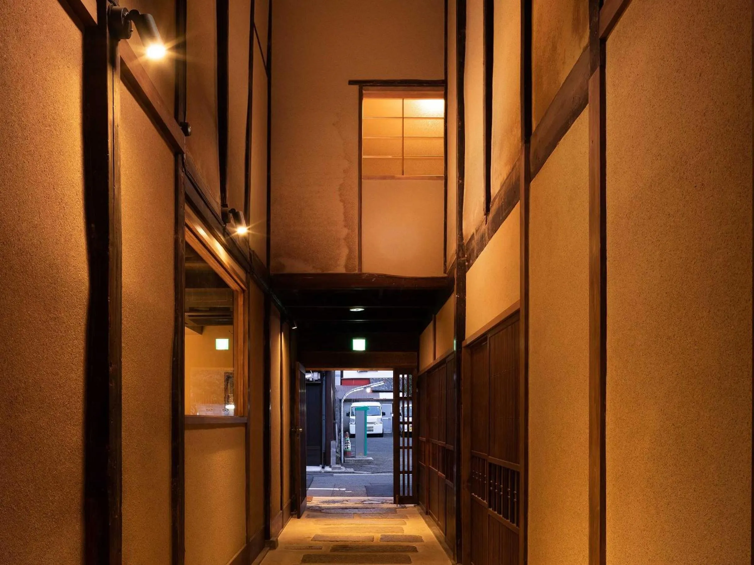 Property building in Kanade Matsubaragokomachi-Momijittei