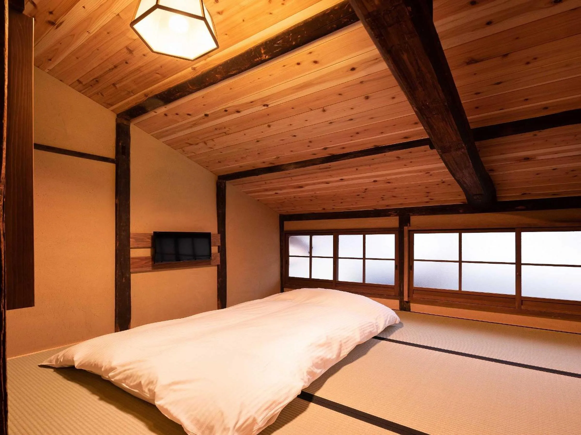 Photo of the whole room, Bed in Kanade Matsubaragokomachi-Momijittei