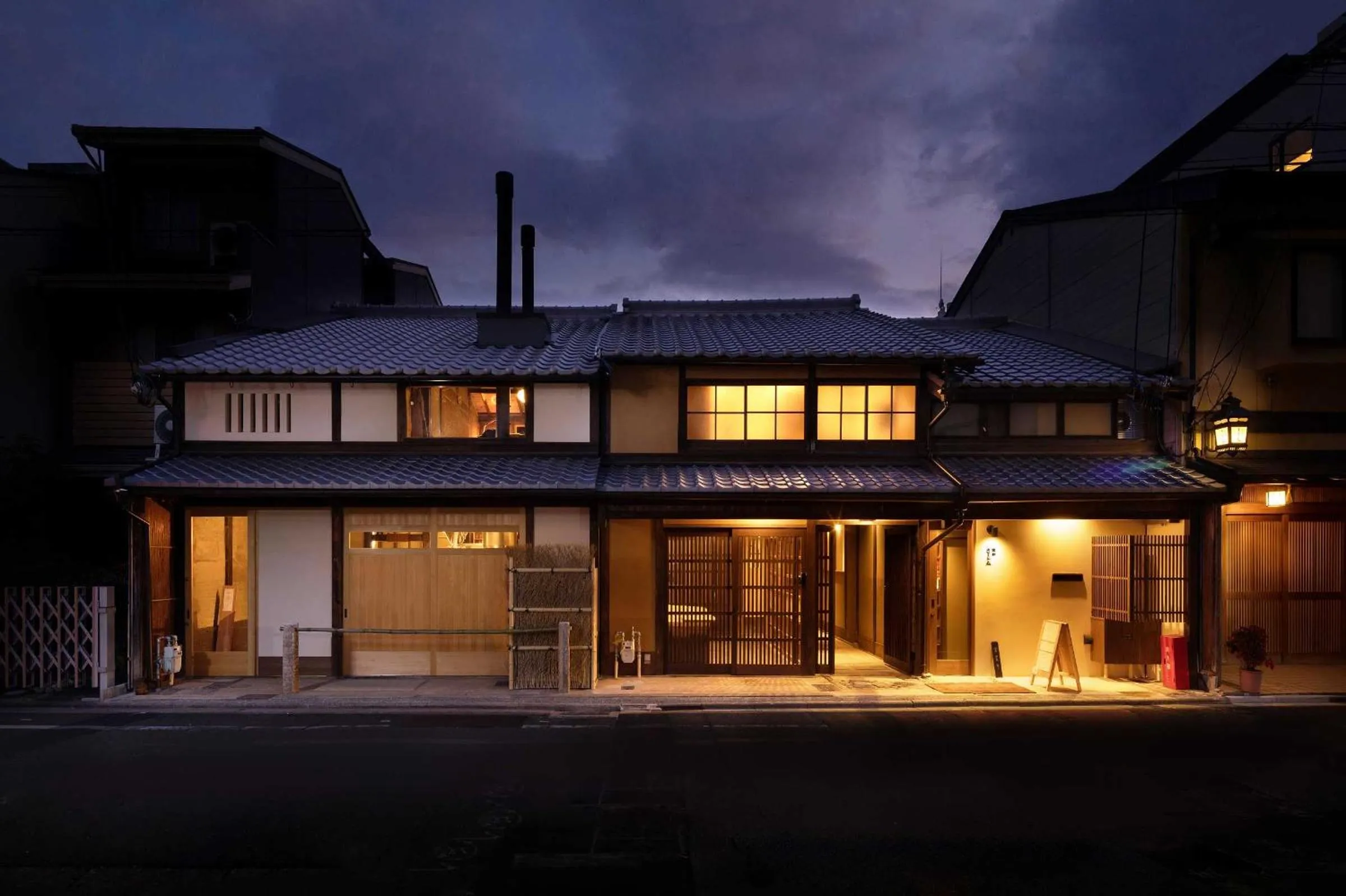 Property building in Kanade Matsubaragokomachi-Momijittei