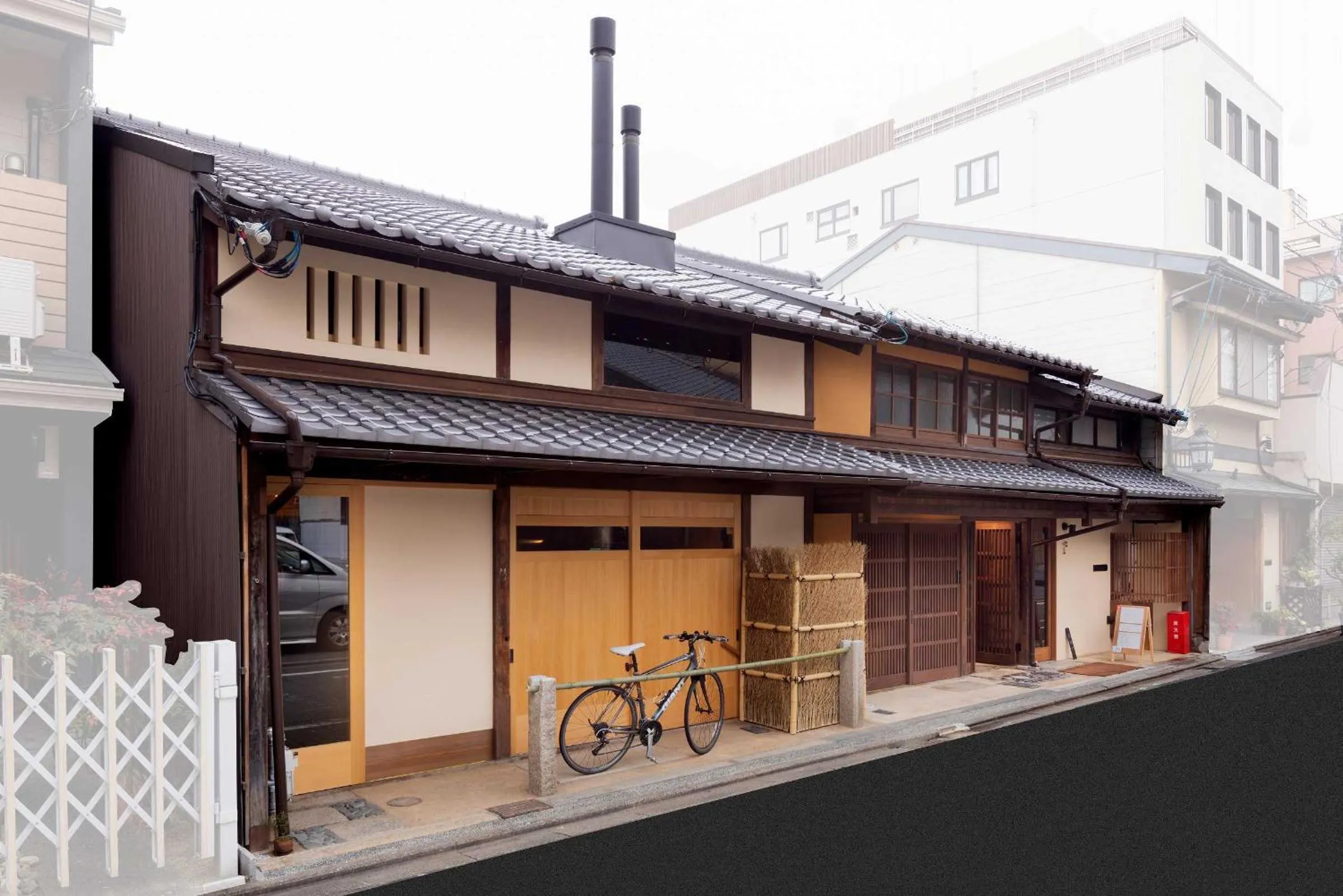 Property building in Kanade Matsubaragokomachi-Momijittei