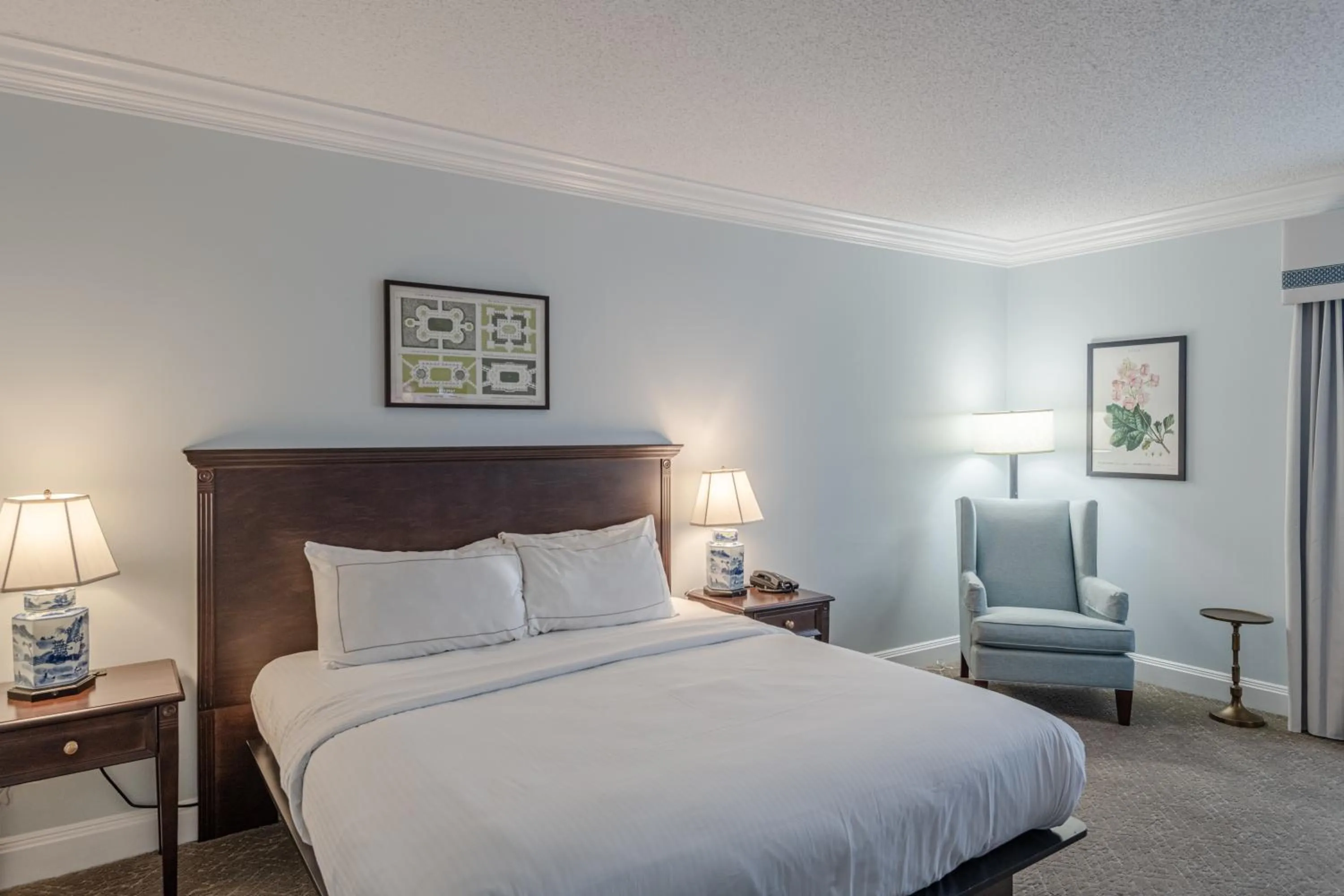 Bed in The Founders Inn & Spa Tapestry Collection By Hilton