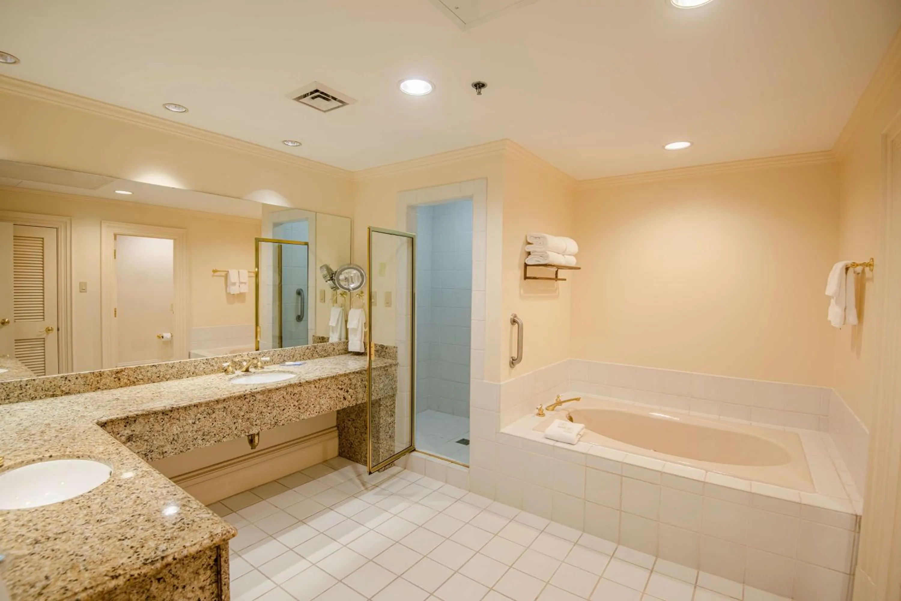 Bathroom in The Founders Inn & Spa Tapestry Collection By Hilton