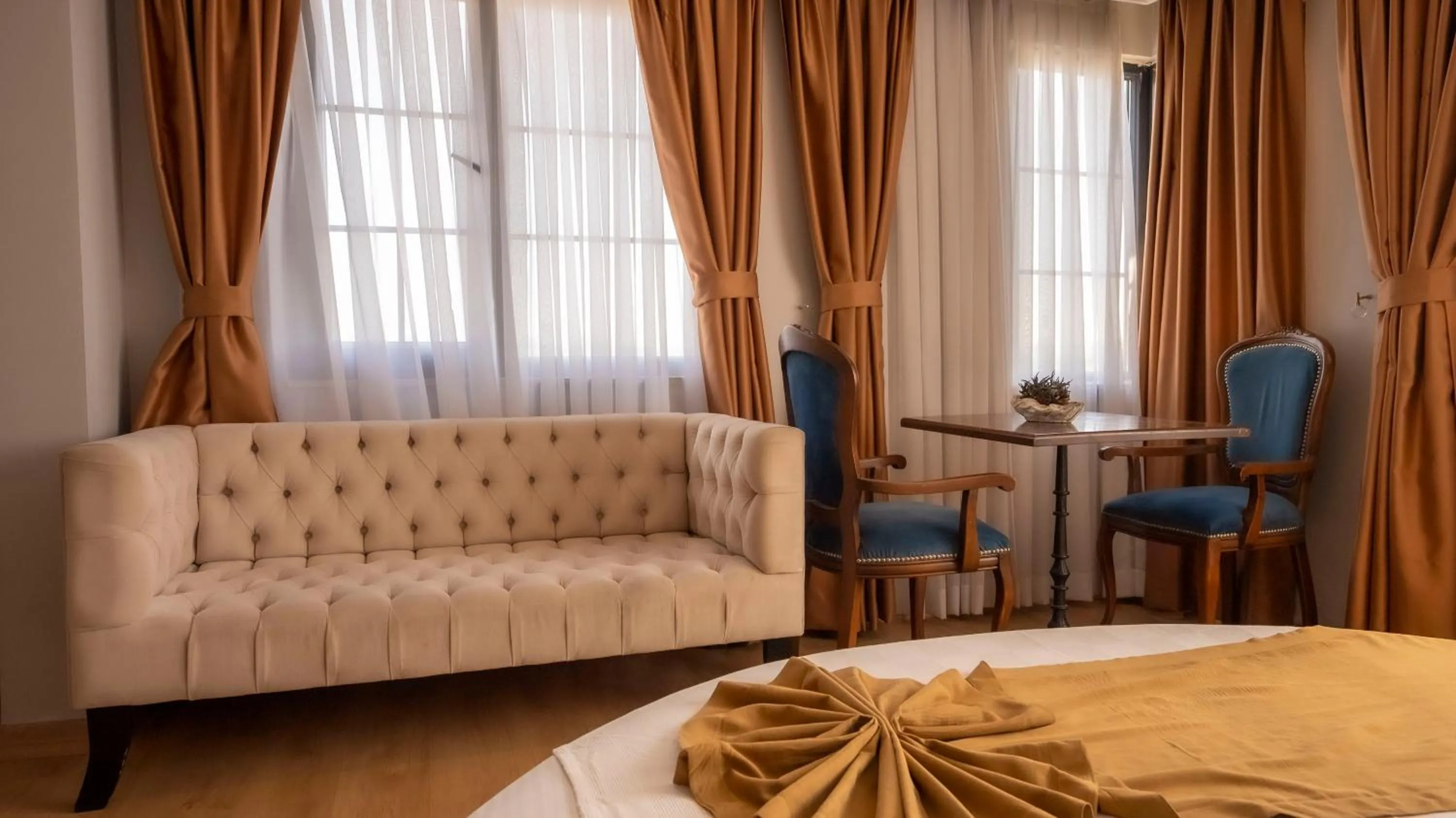 Living room, Bed in Farina Hotel By Cigno