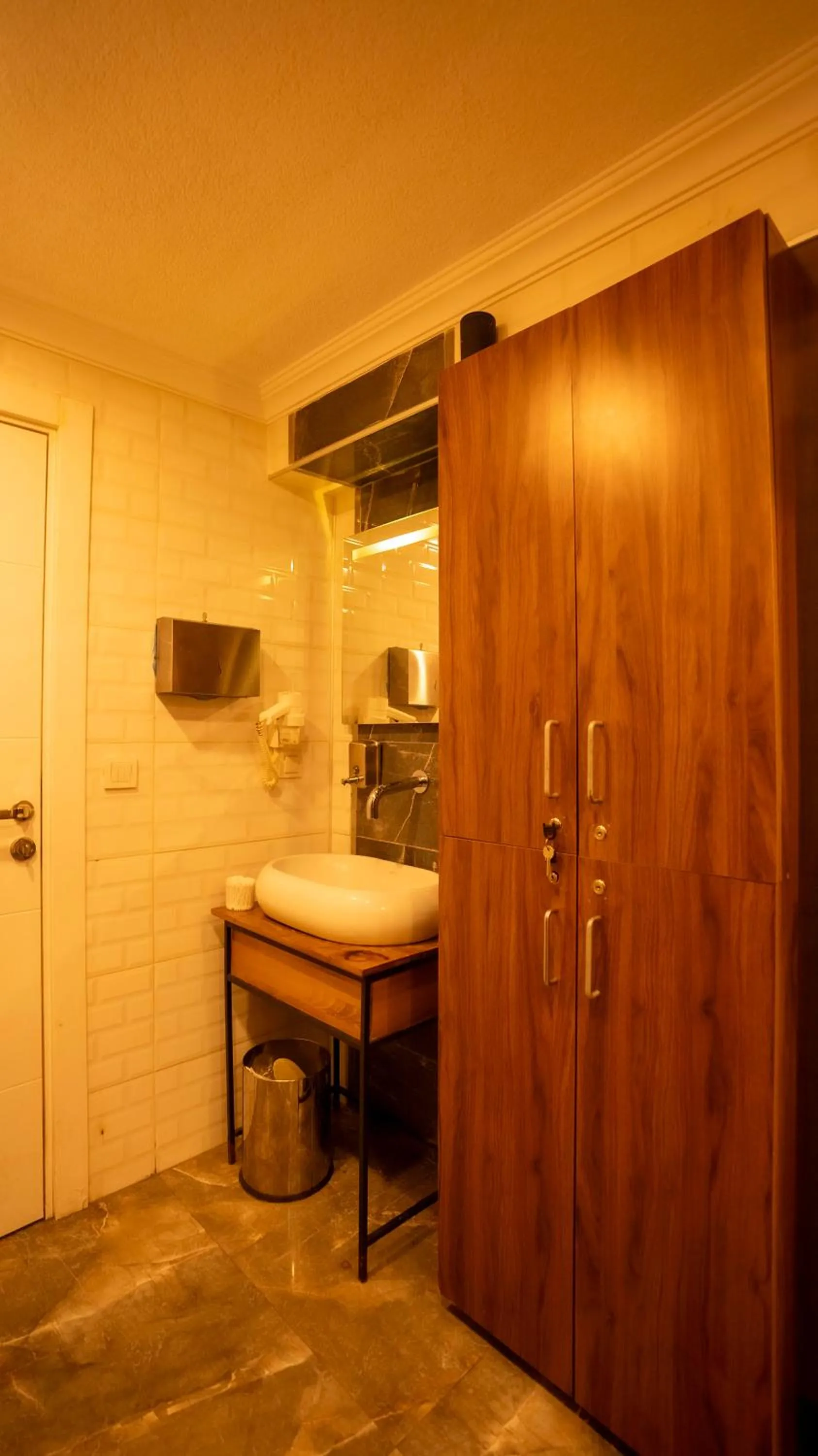 Bathroom in Farina Hotel By Cigno