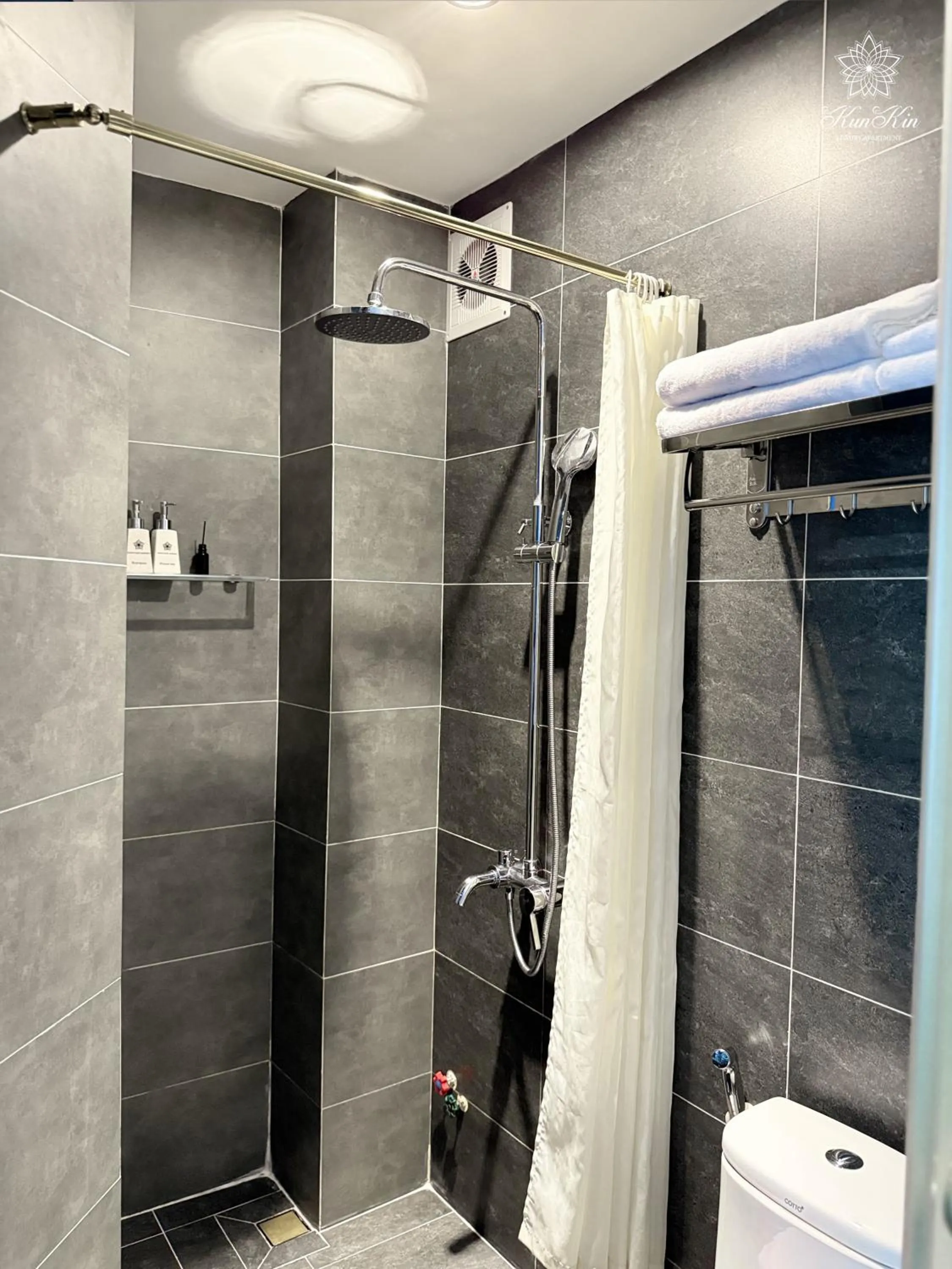 Bathroom in KunKin Luxury Hotel & Apartment