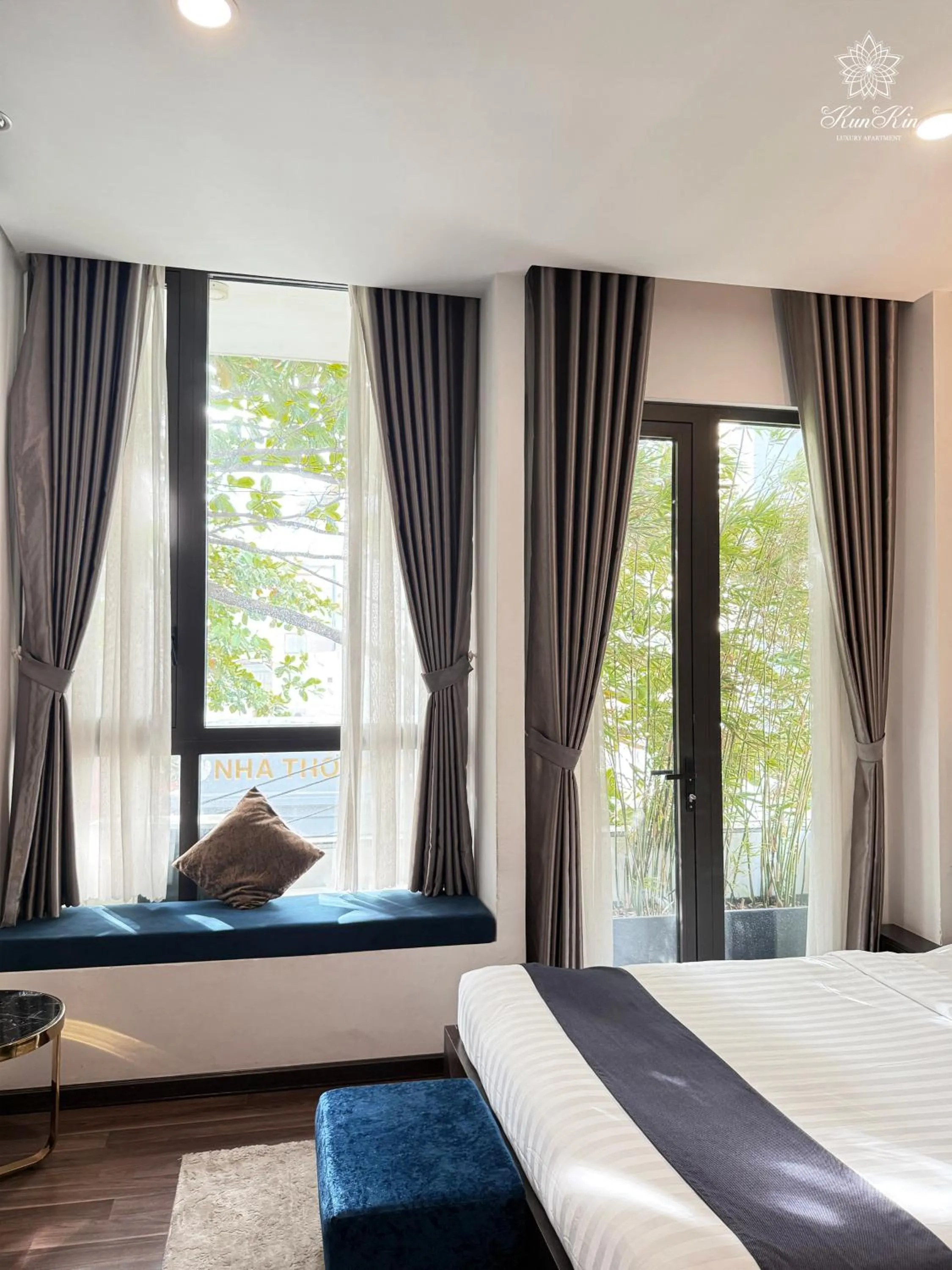 Street view, Bed in KunKin Luxury Hotel & Apartment