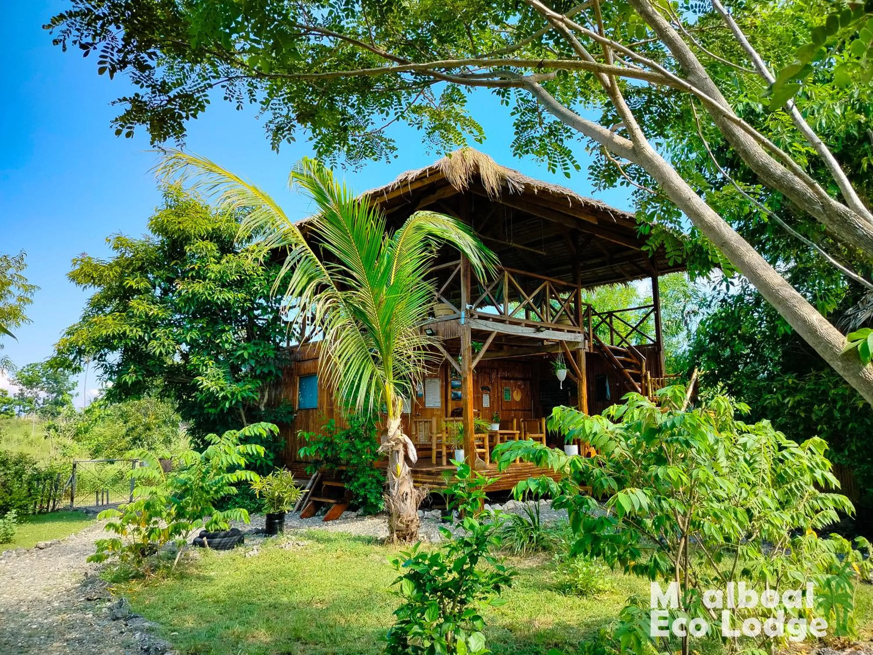 Property building in Moalboal Eco Lodge