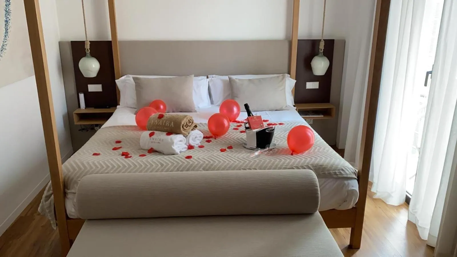 Photo of the whole room, Bed in Ynaira hotel & Spa