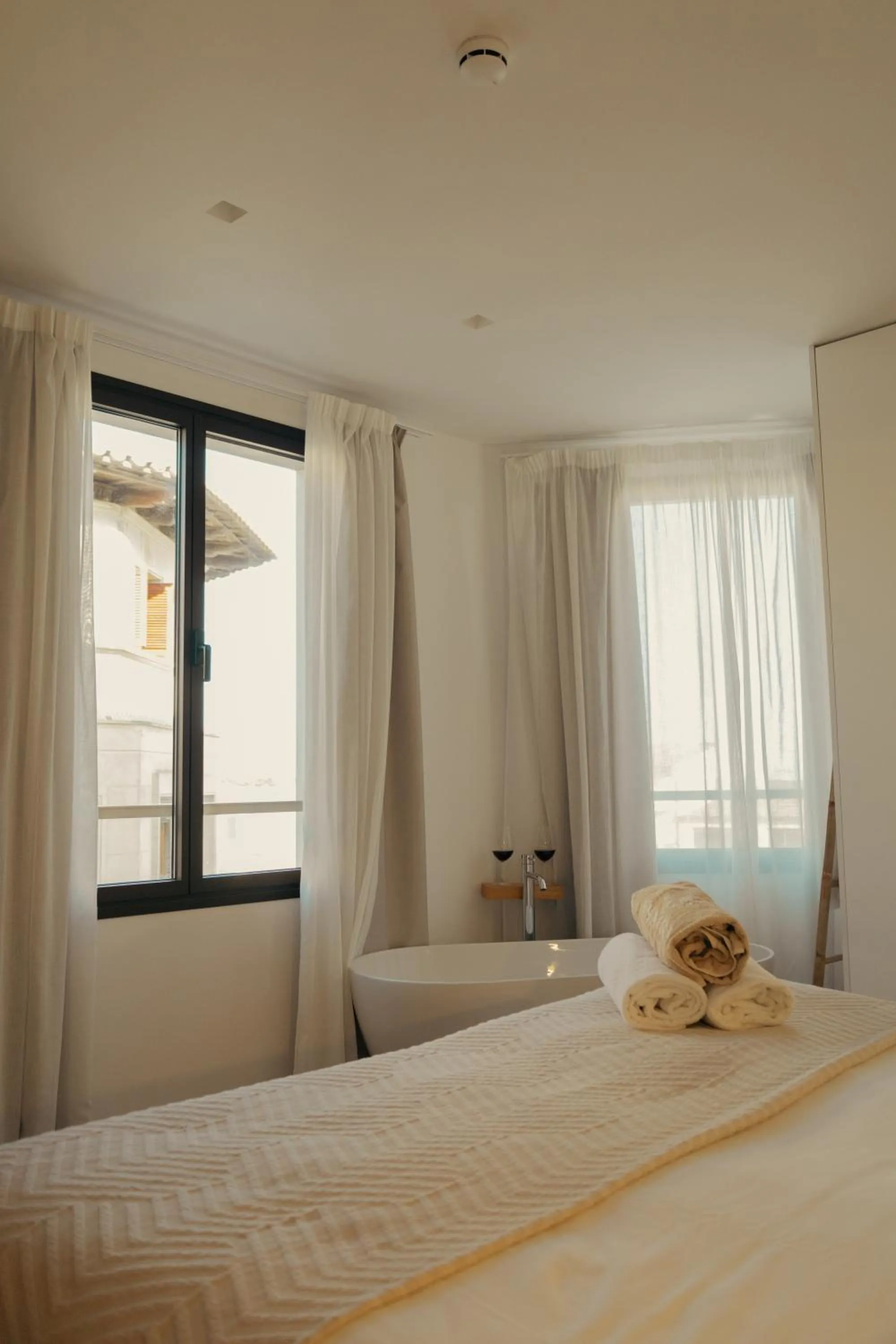 Photo of the whole room, Bed in Ynaira hotel & Spa