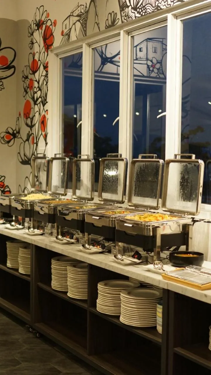 Breakfast in Kontena Hotel