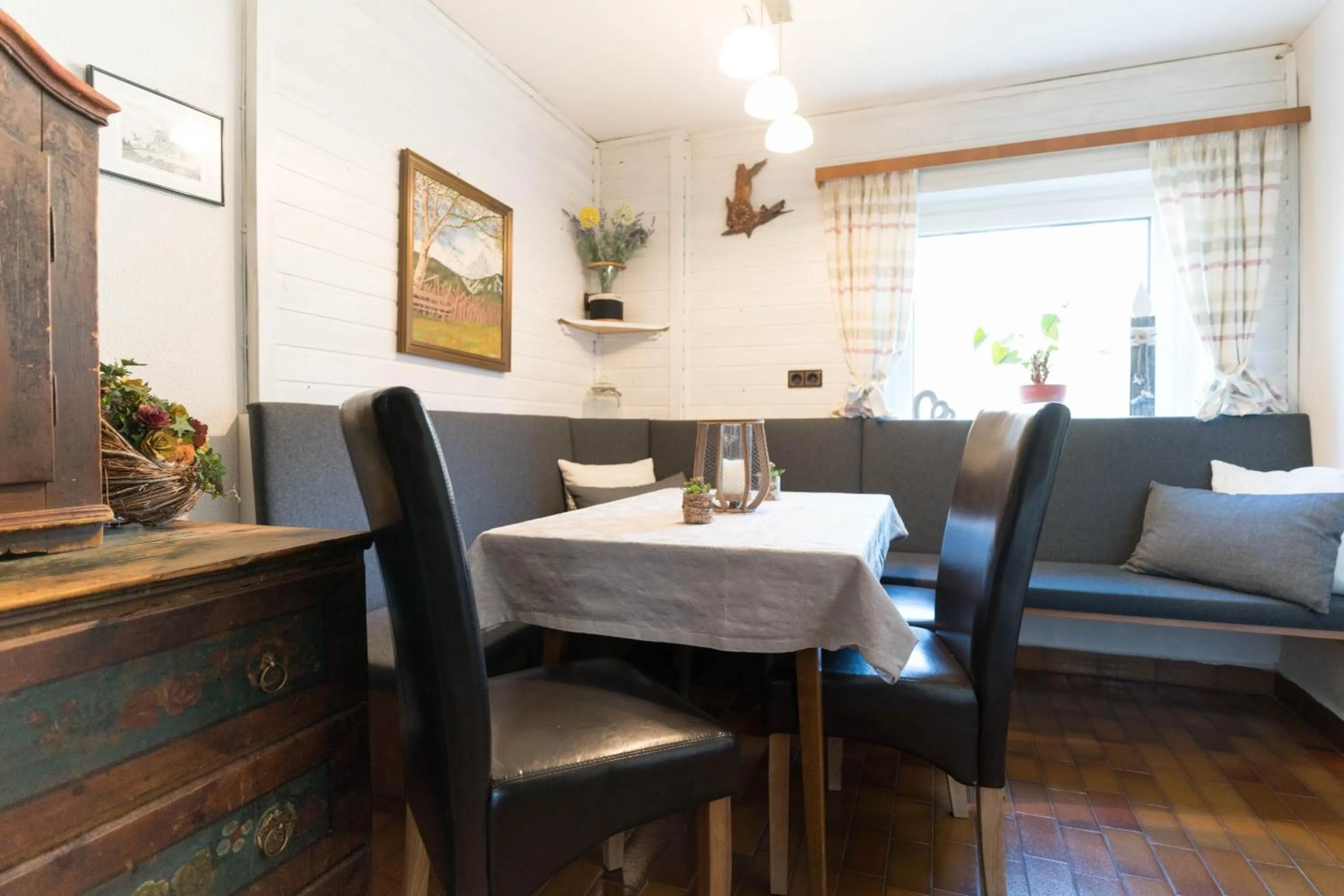 Restaurant/places to eat in Sonnenhügel