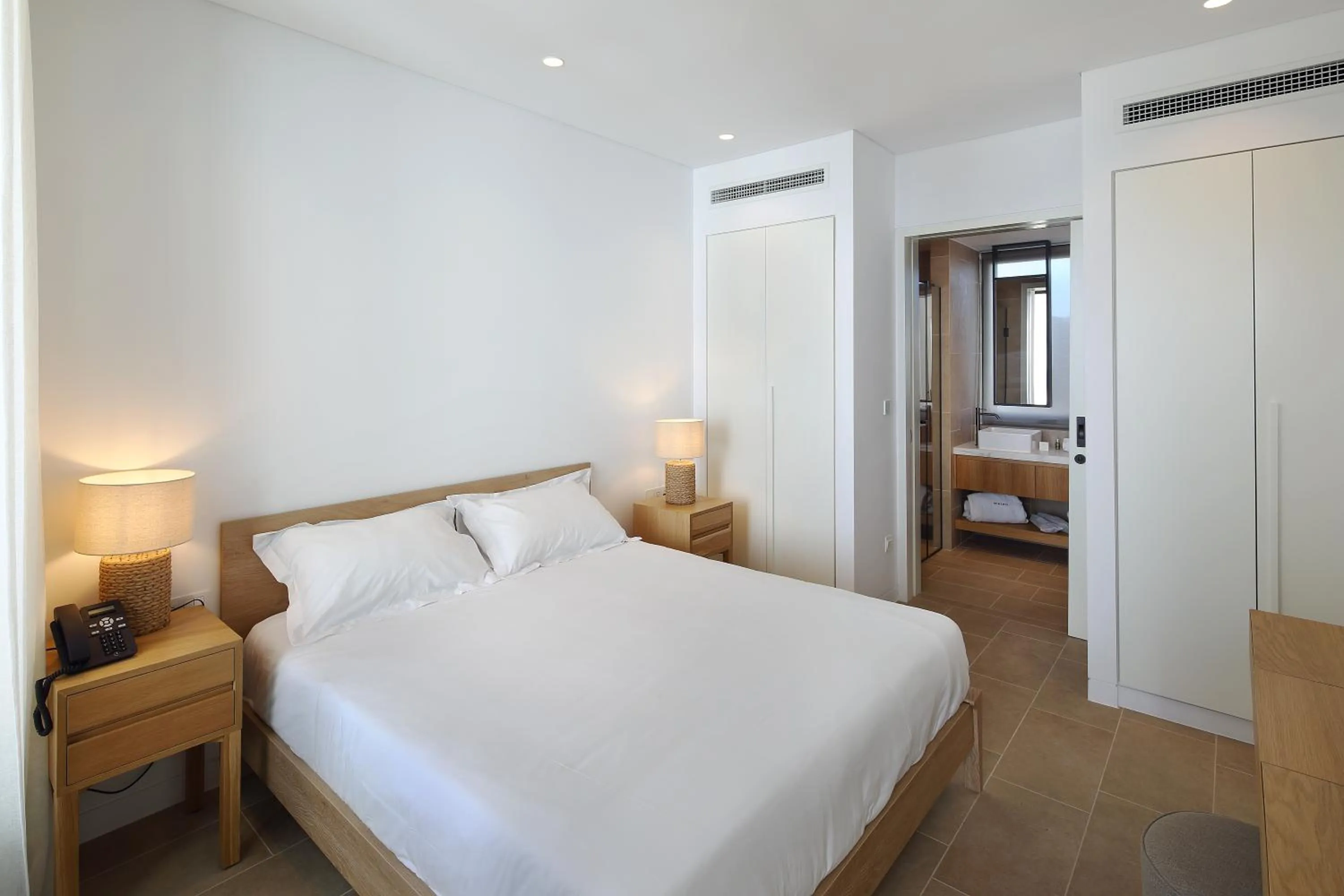 Bedroom, Bed in Minthis Resort