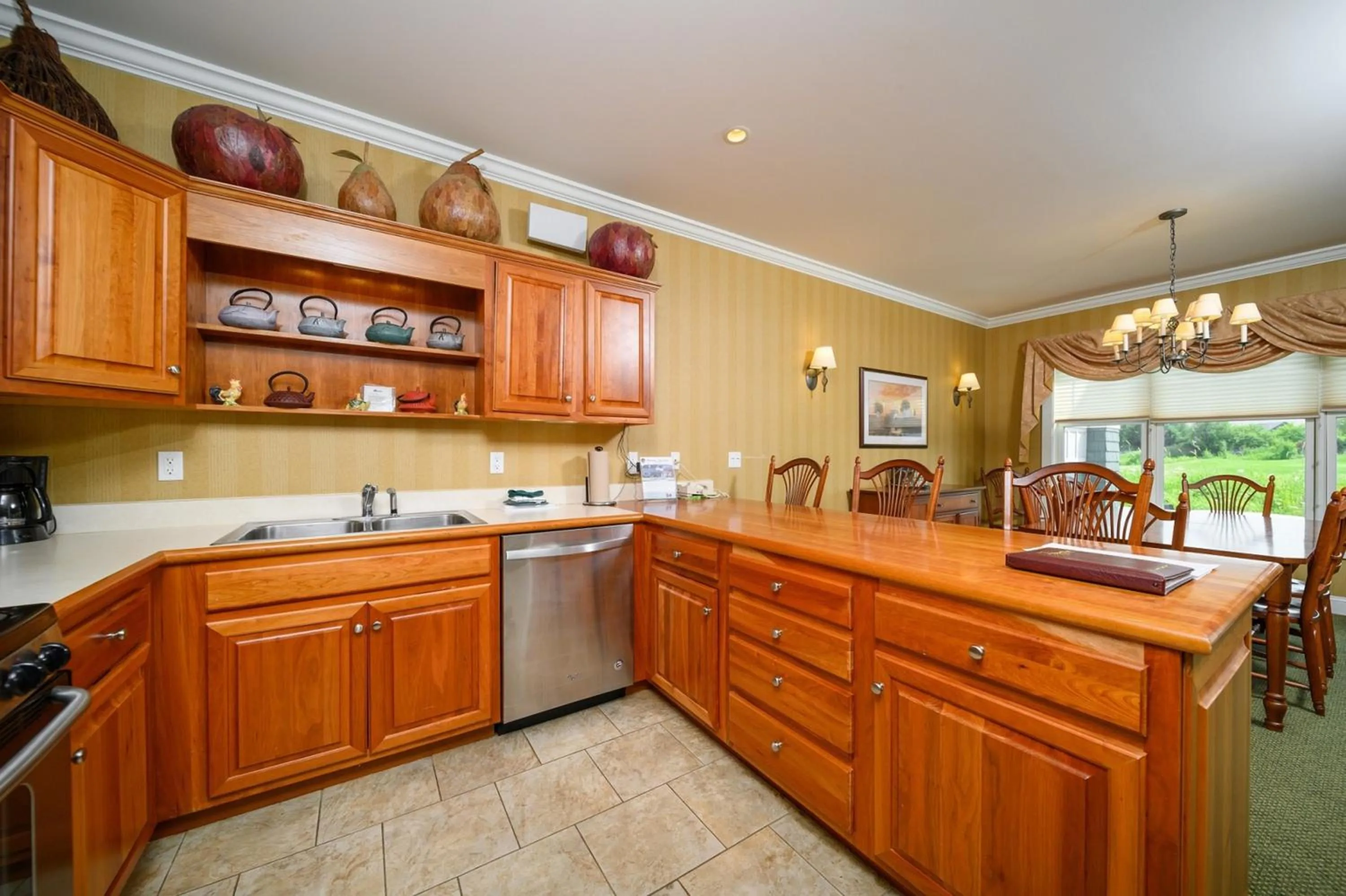 Kitchen or kitchenette in Stoweflake Mountain Resort & Spa