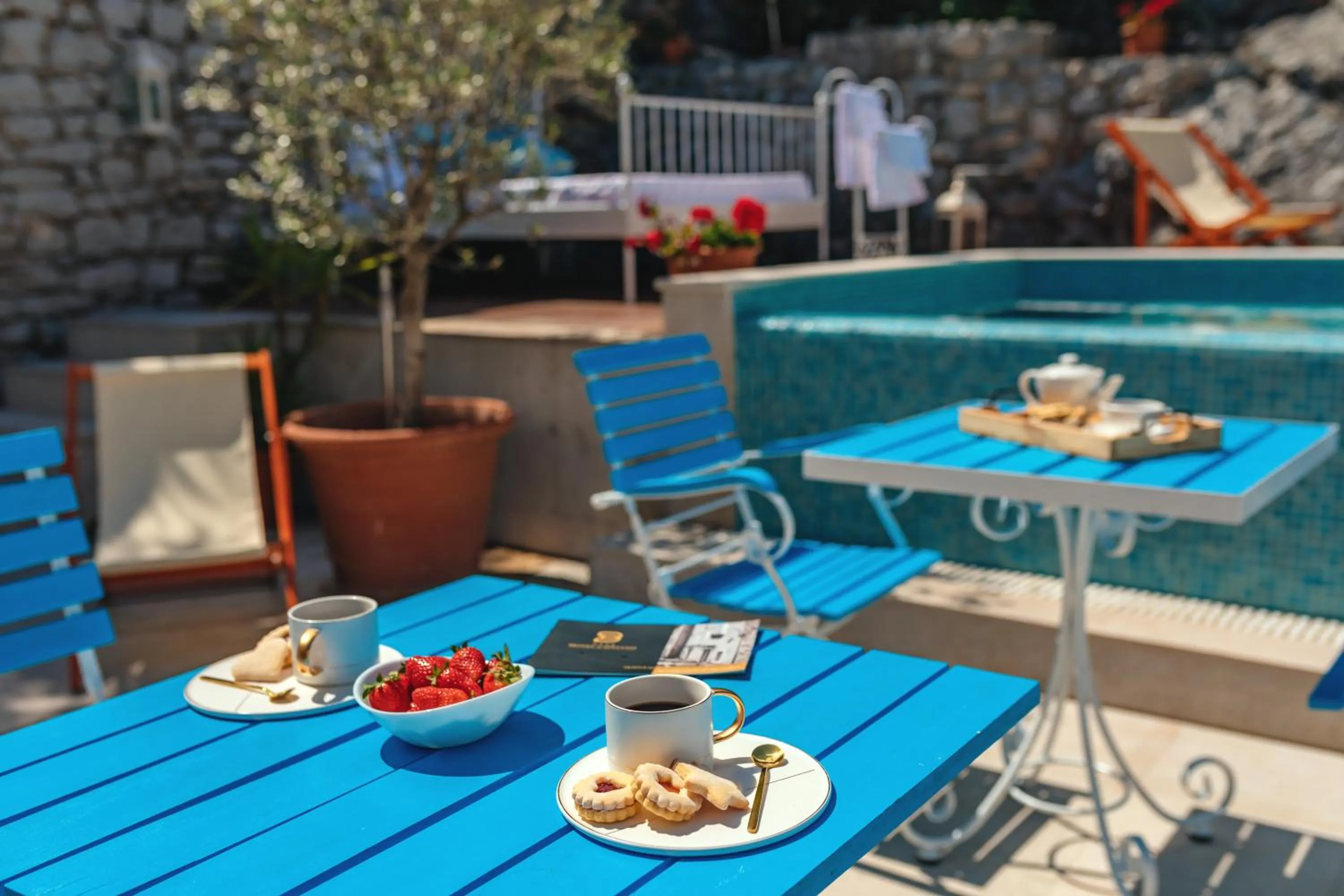 Patio in Boutique Hotel Blanc & Bleu - Capitano