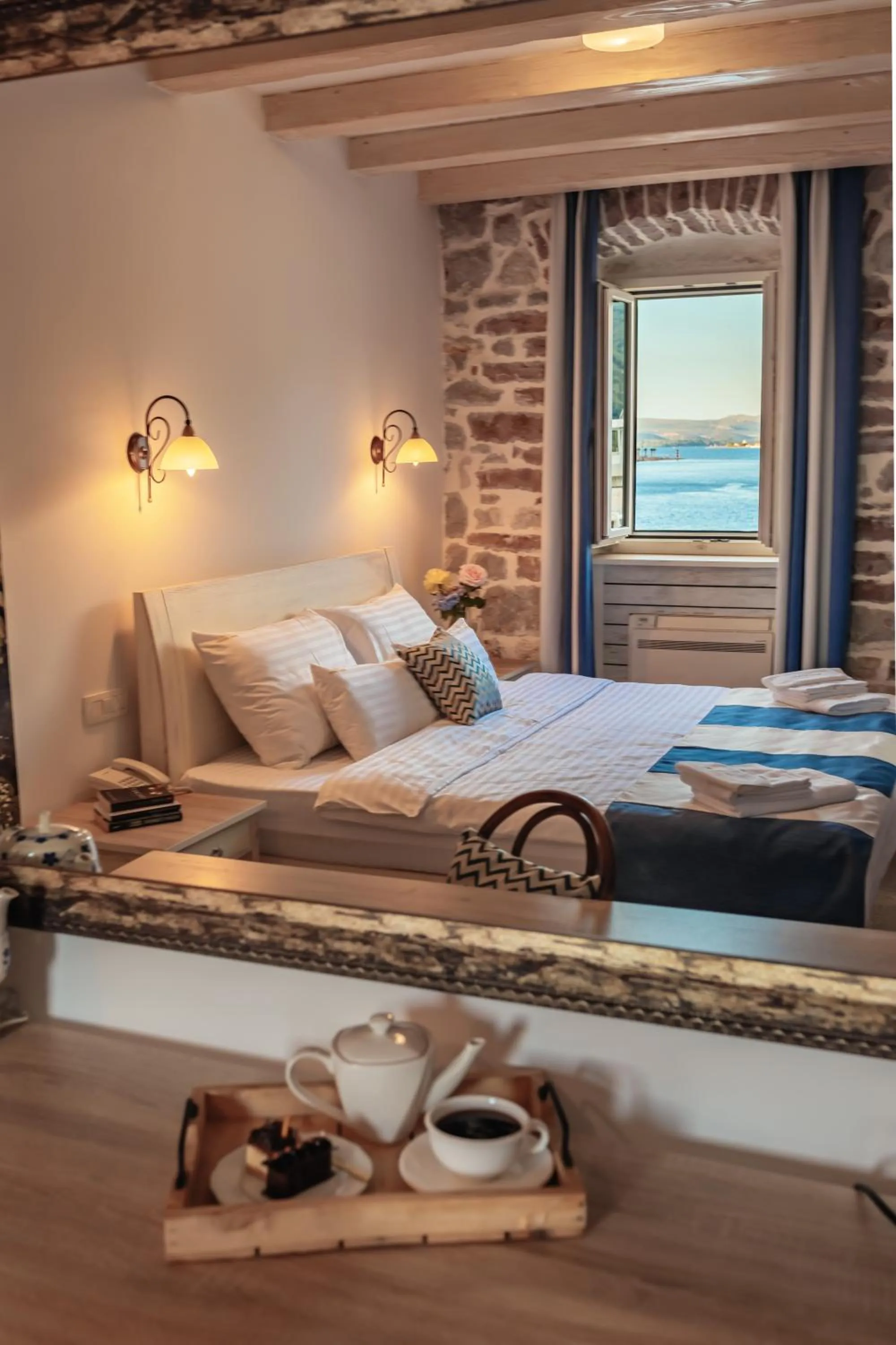 Bed in Boutique Hotel Blanc & Bleu - Capitano
