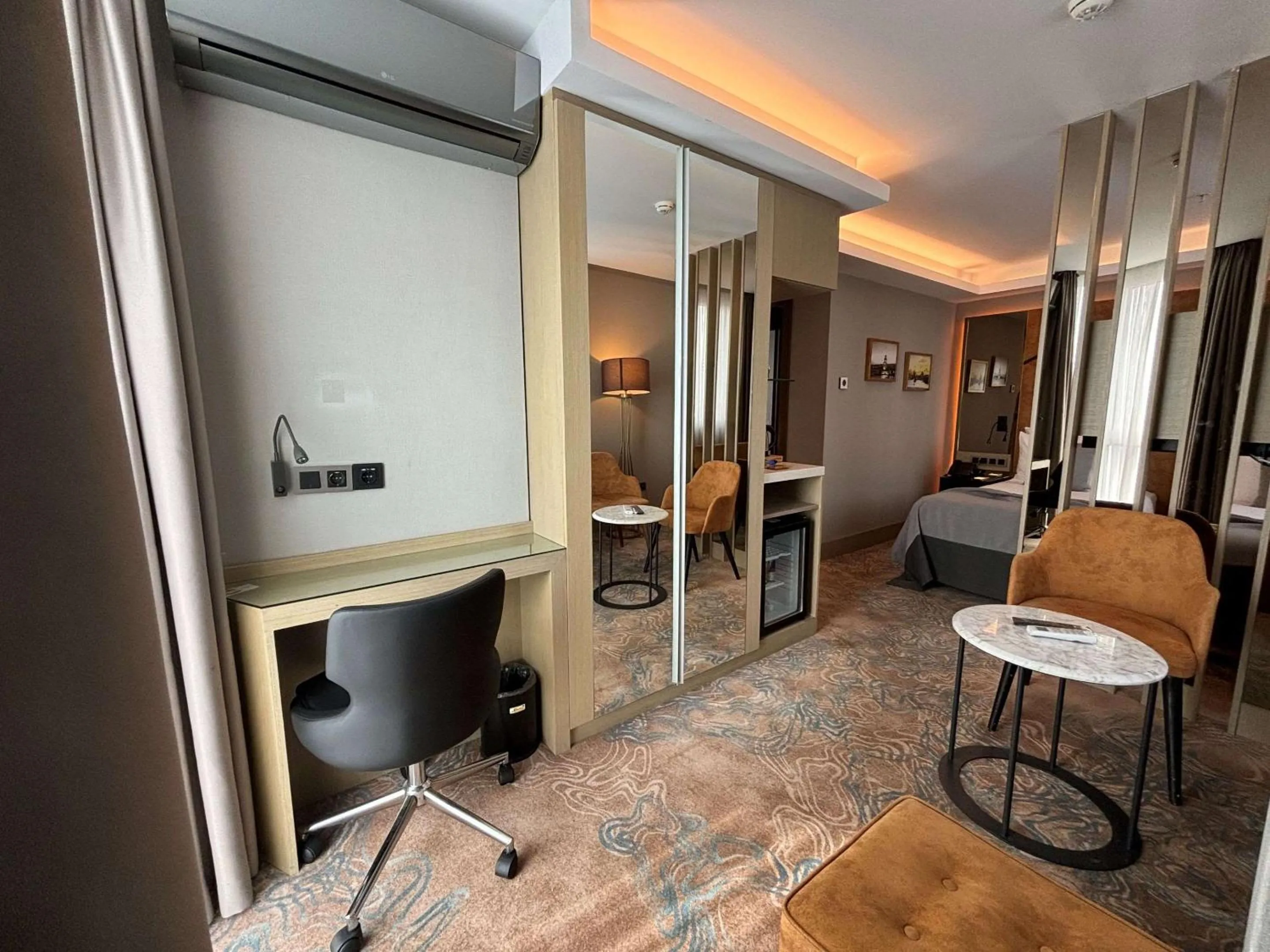 Bedroom in Best Western Premier Ottoperla Hotel