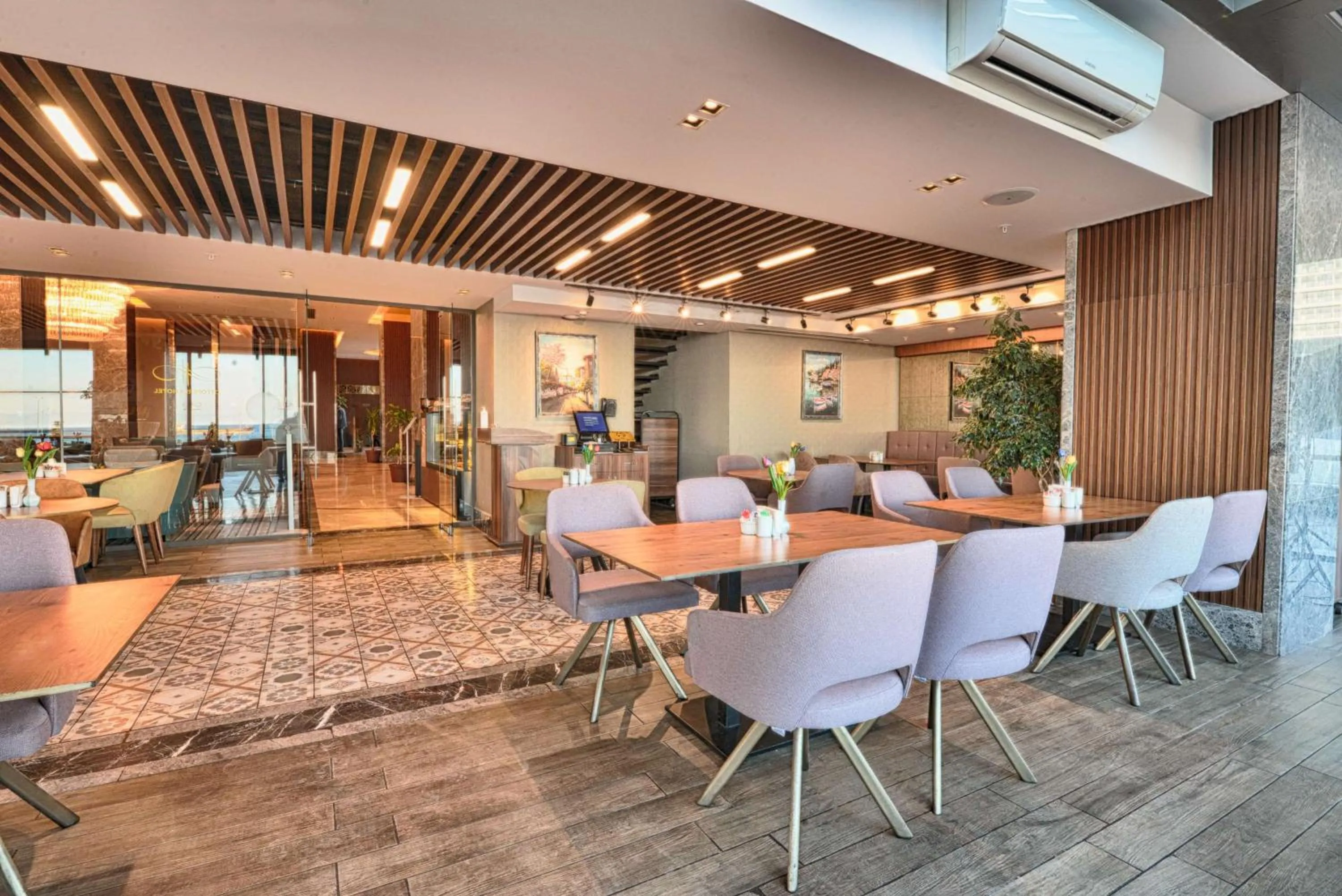 Restaurant/places to eat in Best Western Premier Ottoperla Hotel