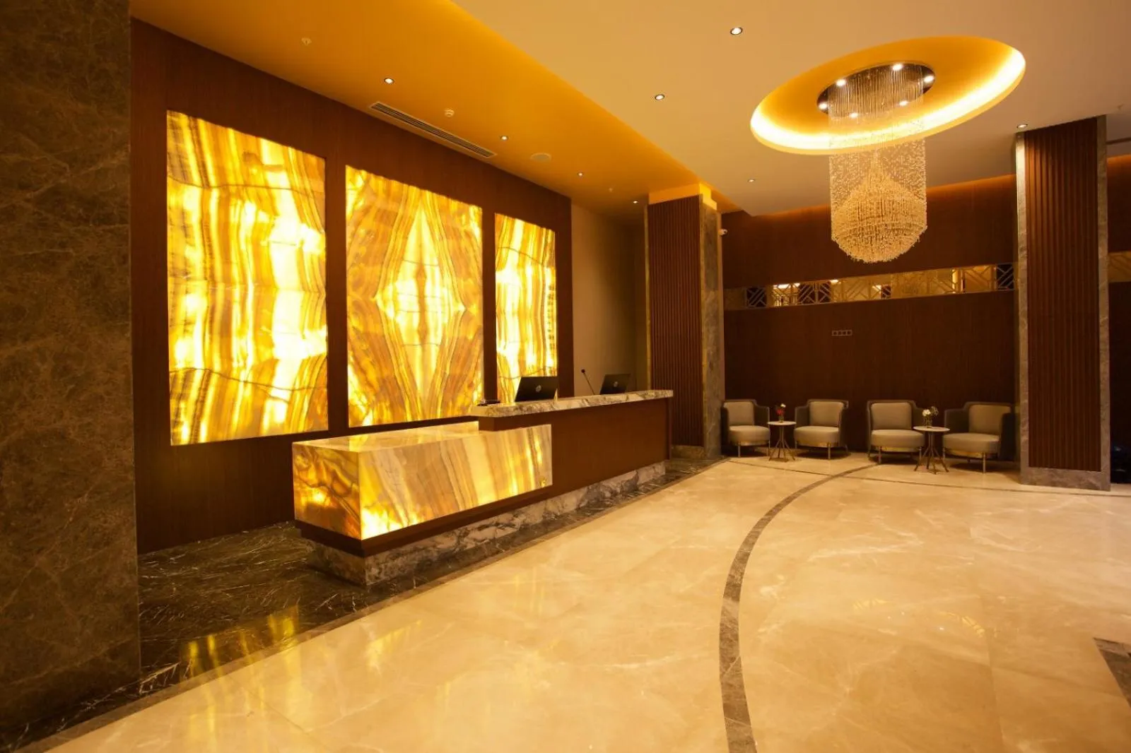 Lobby or reception in Best Western Premier Ottoperla Hotel