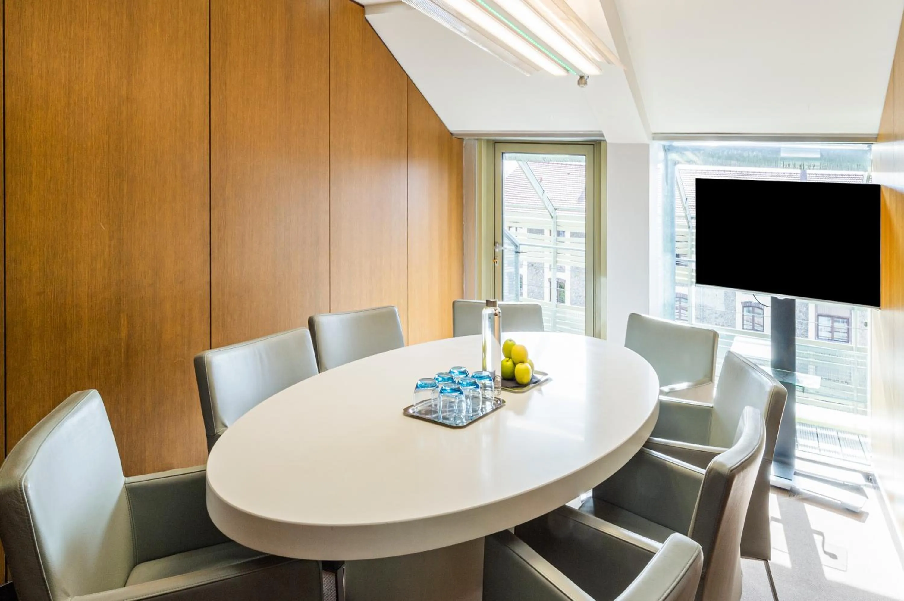 Meeting/conference room in Holiday Inn Express Paris-Canal De La Villette by IHG