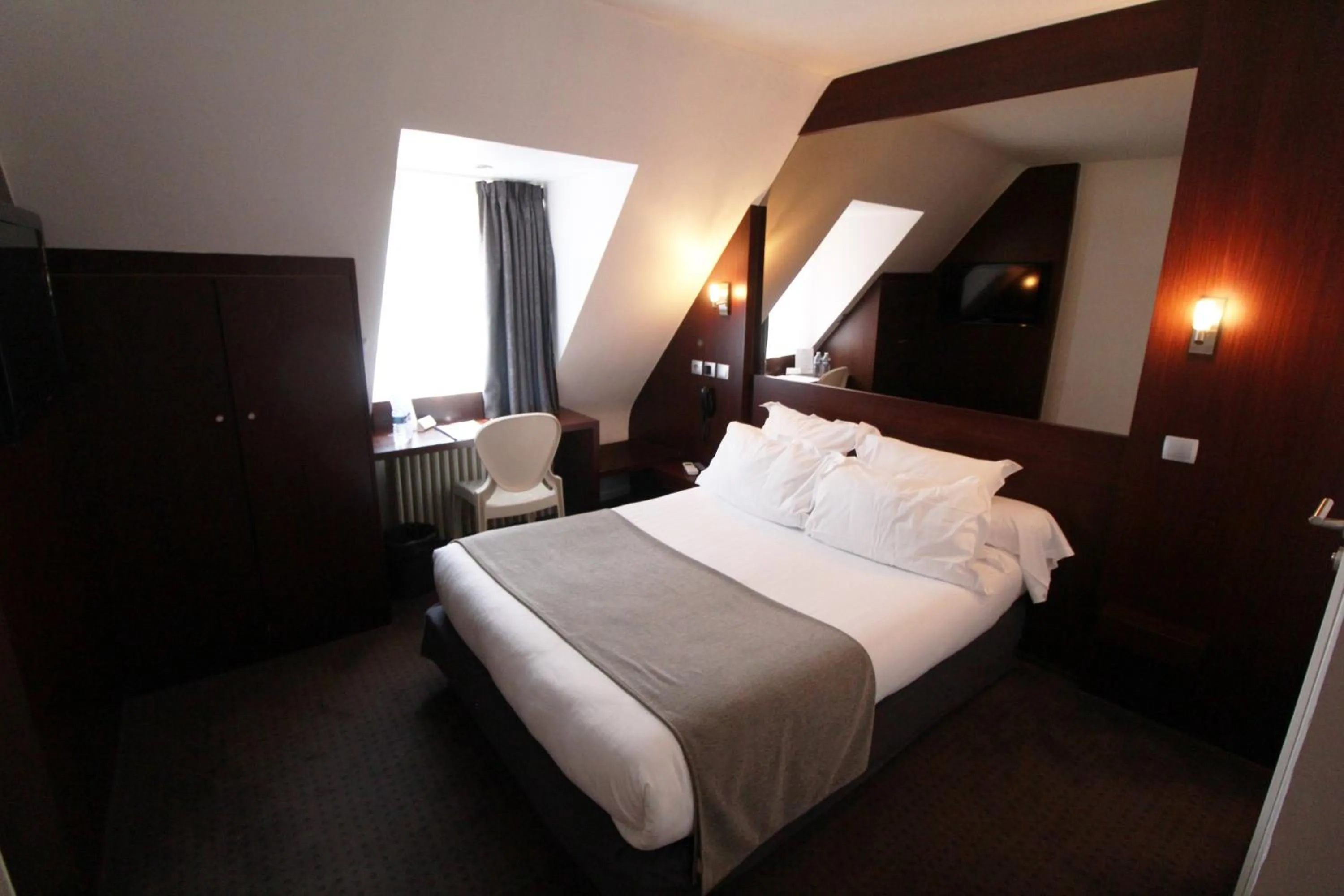 Bed in Hotel des Tonneliers