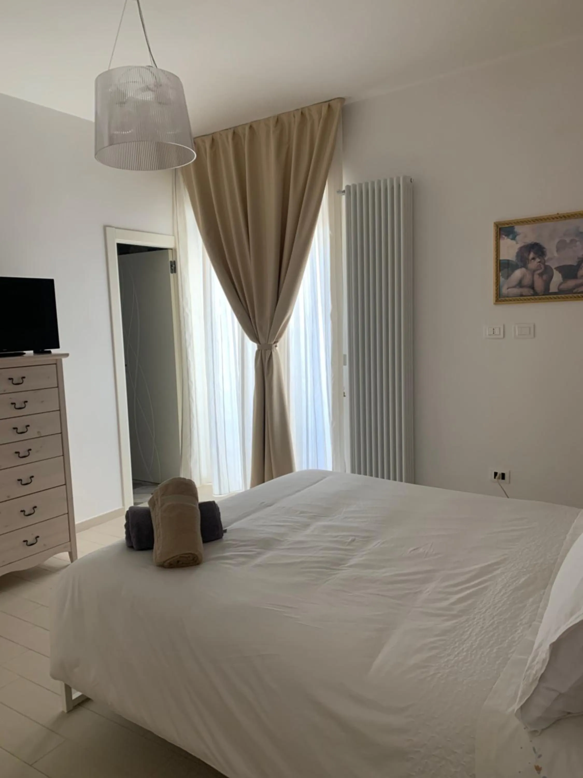 Bed in Central palace