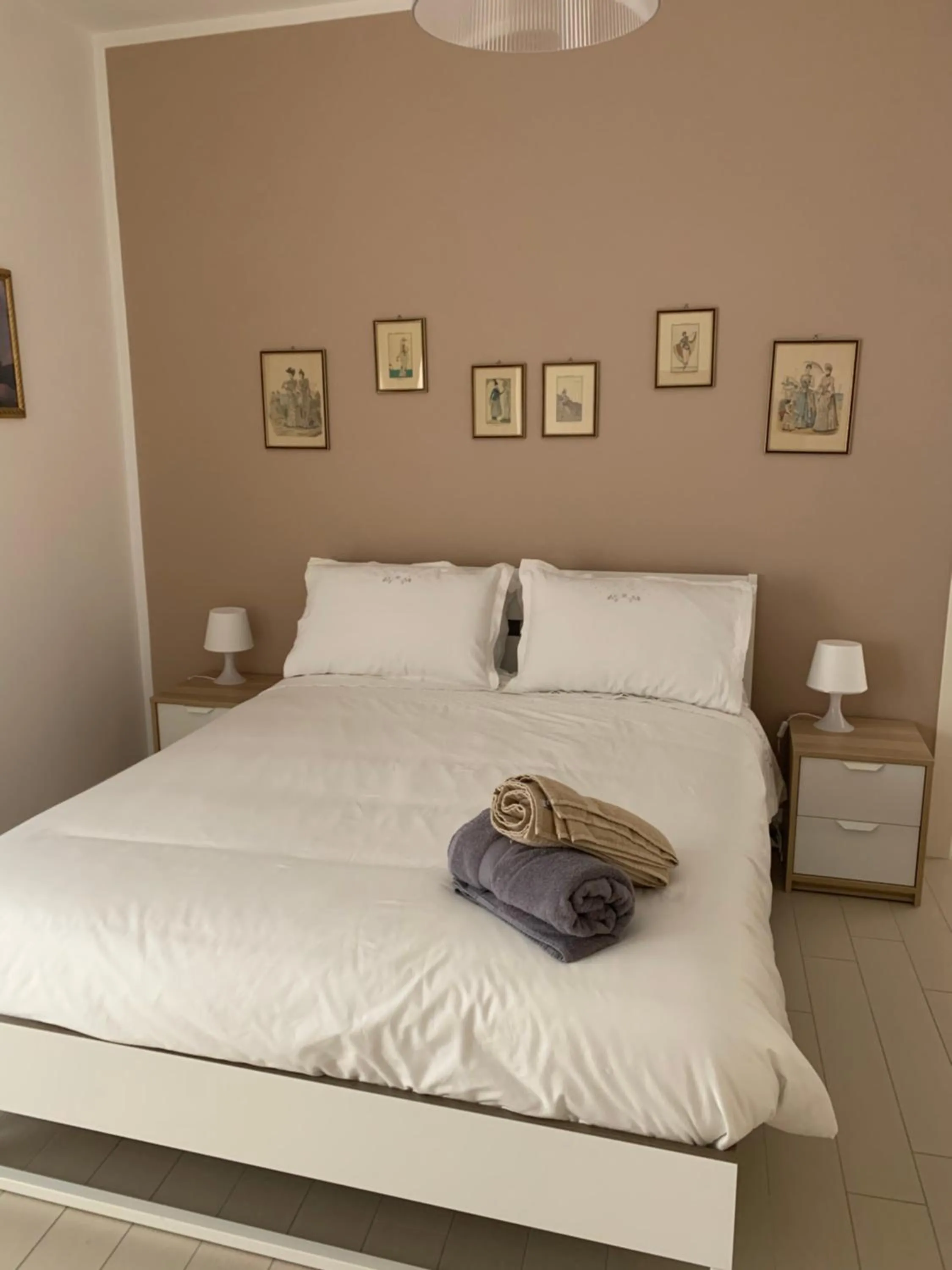 Bed in Central palace