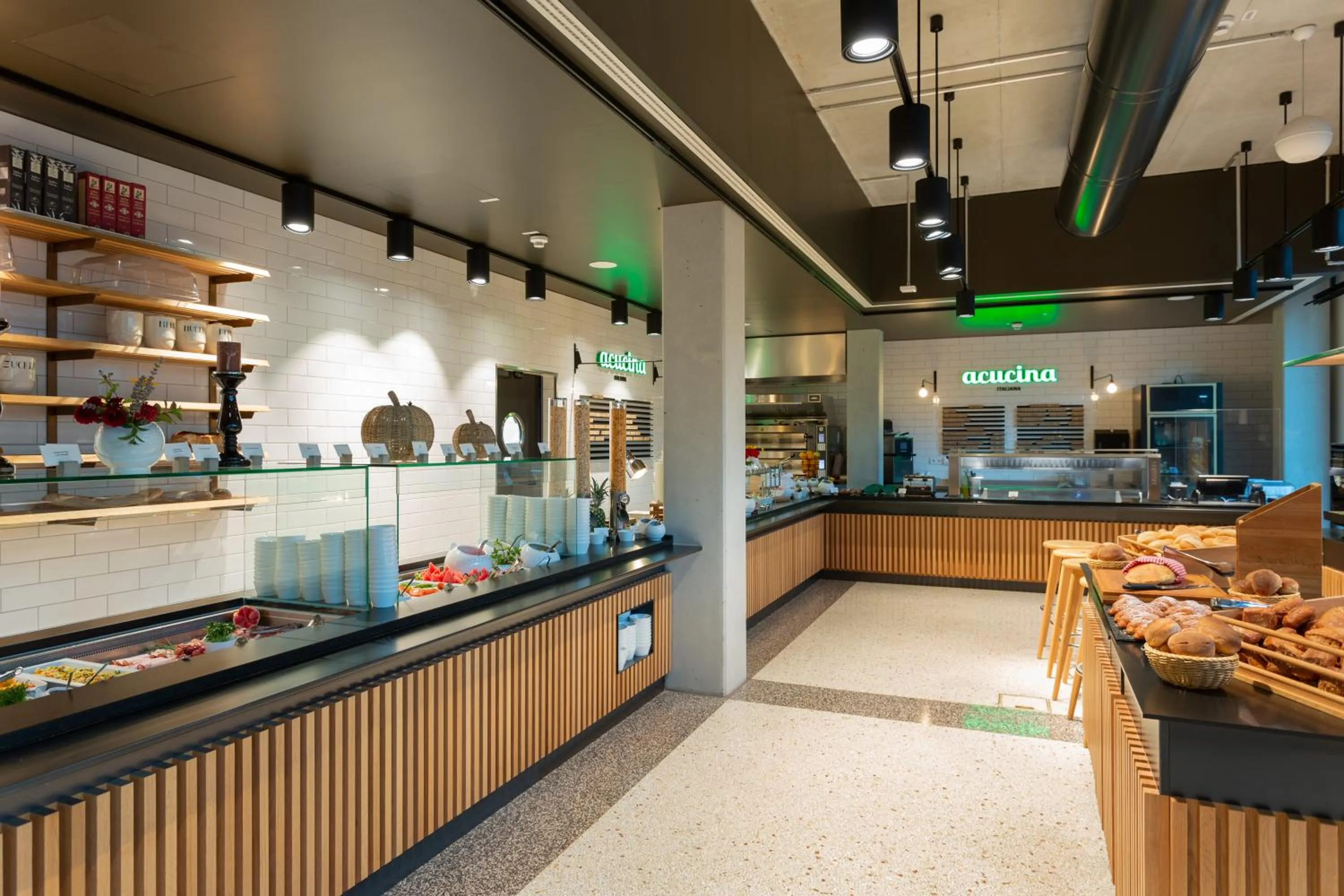 Buffet breakfast in aletto Hotel Potsdamer Platz